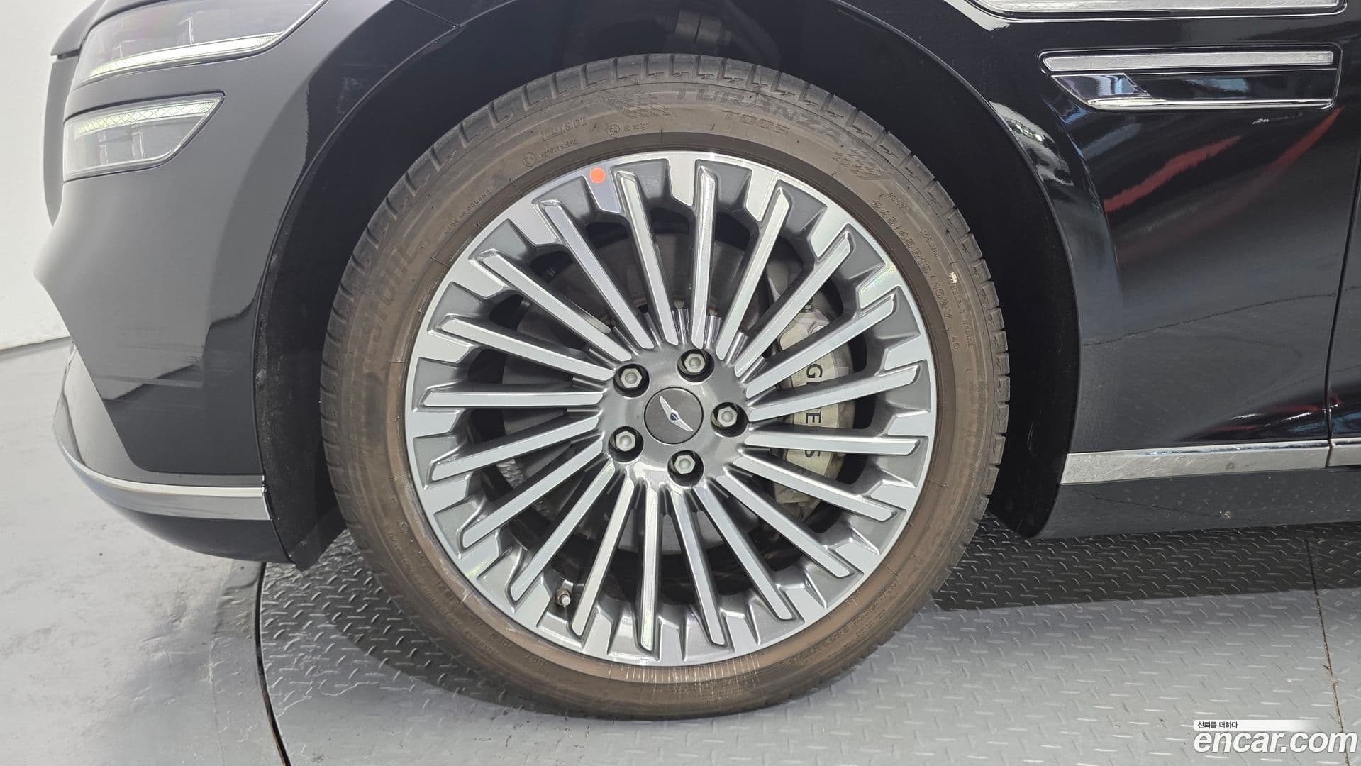 Main__Slider__Photo:G80 Genesis 2021.8-4