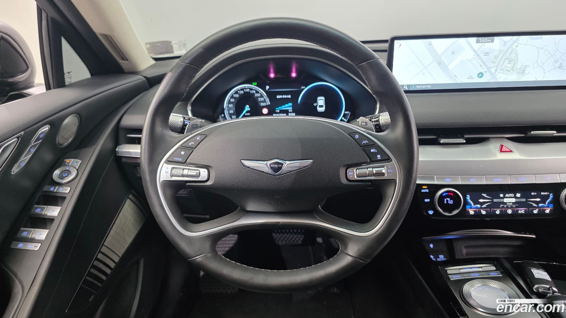 Main__Slider__Photo:G80 Genesis 2021.8-12