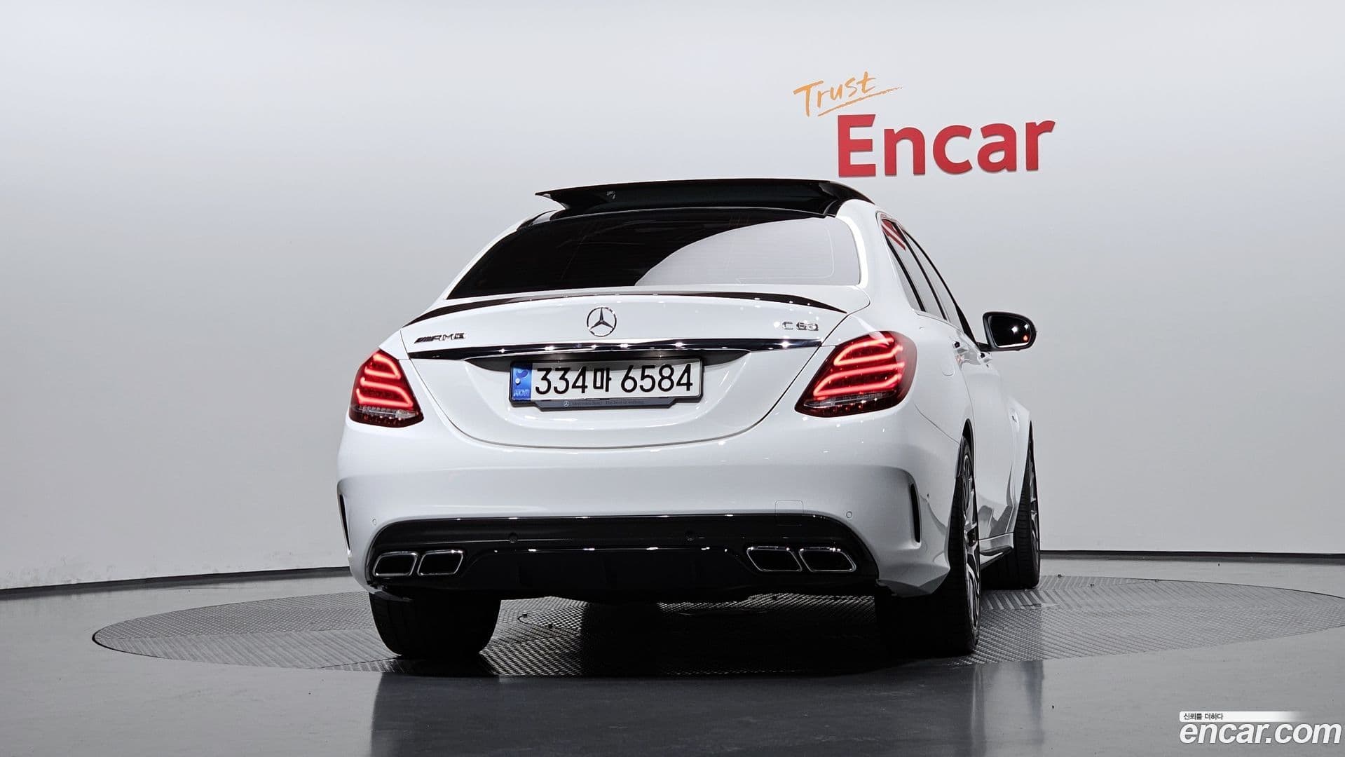 Main__Slider__Photo:C-Class Mercedes-Benz 2017.11-3