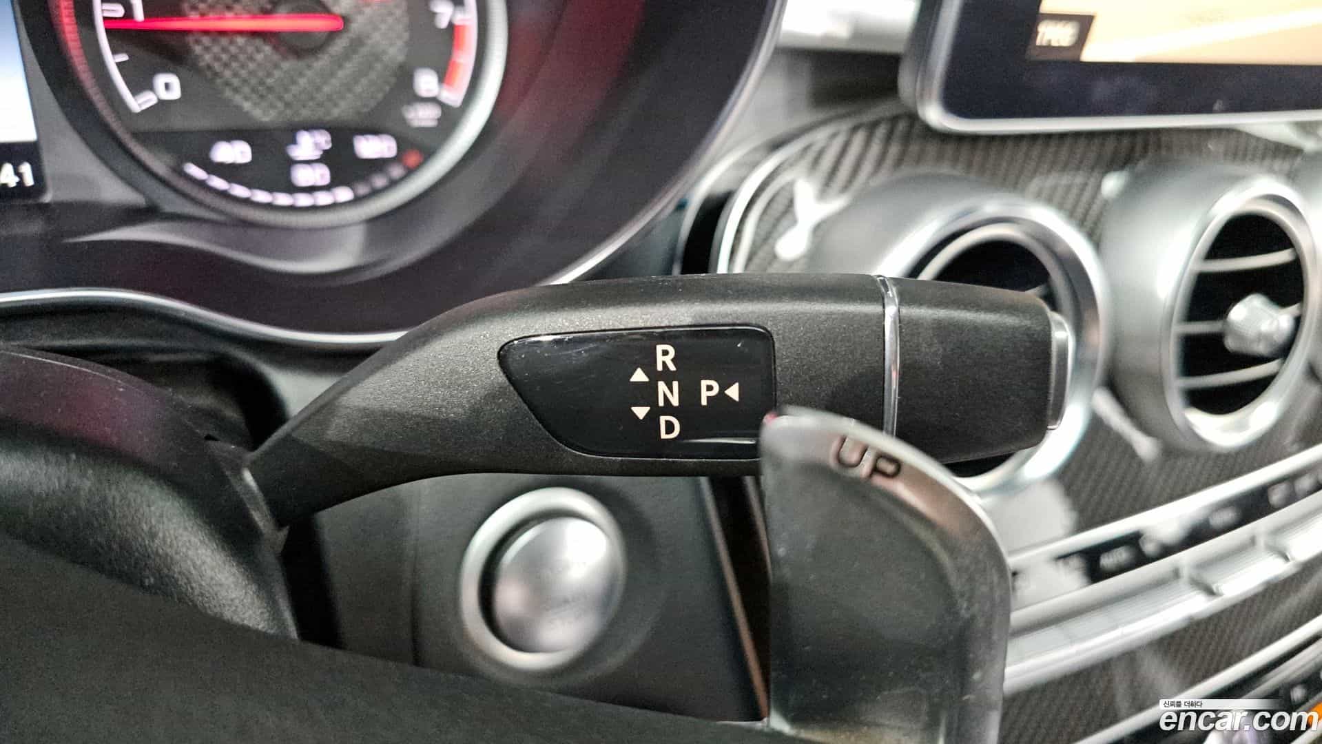 C-Class Mercedes-Benz 2017.11-INNER-009