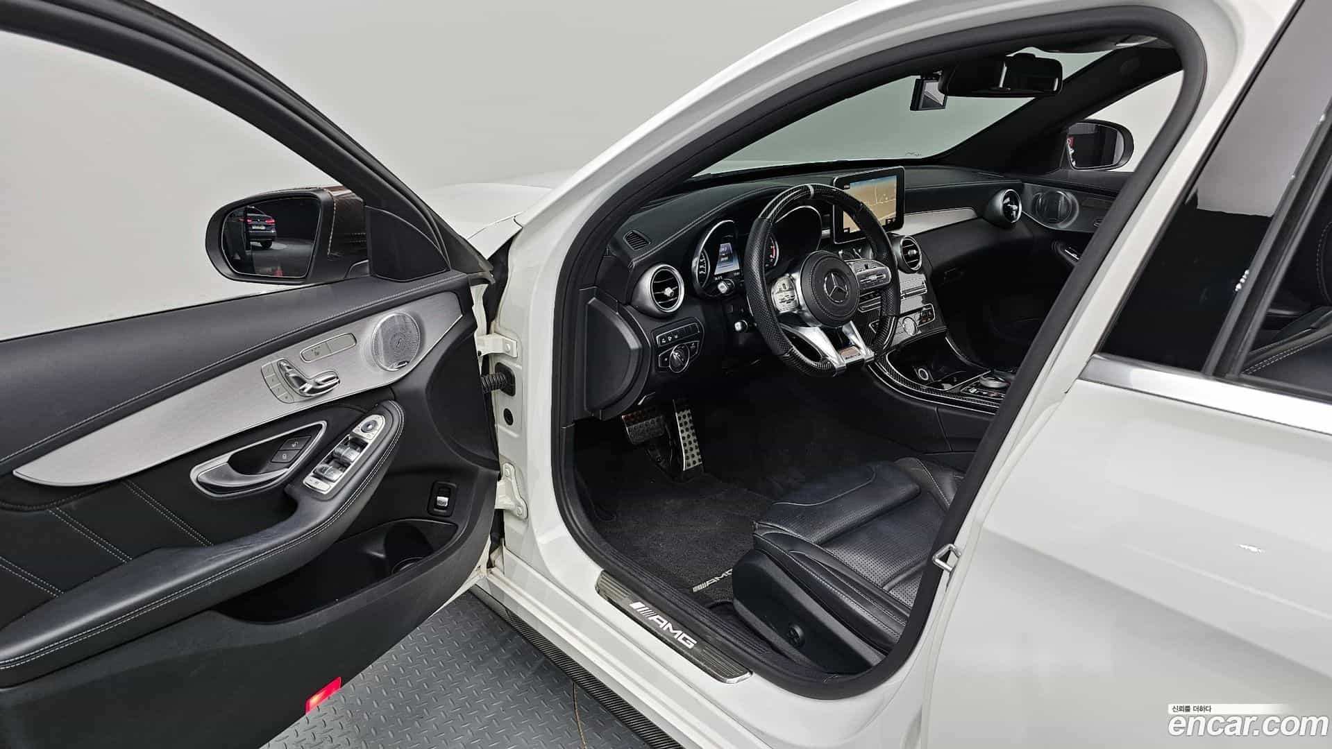 C-Class Mercedes-Benz 2017.11-OPTION-015