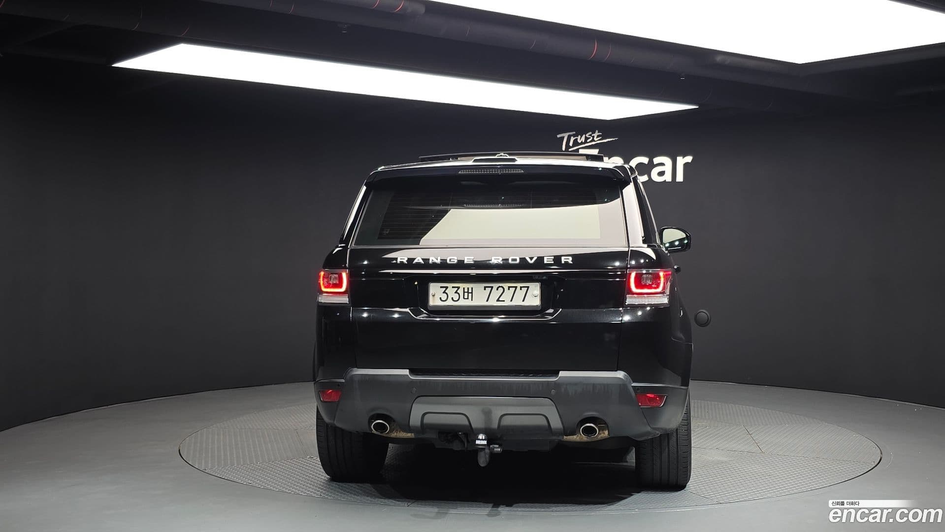 Main__Slider__Photo:Range Rover Sport Land Rover 2015.9-3