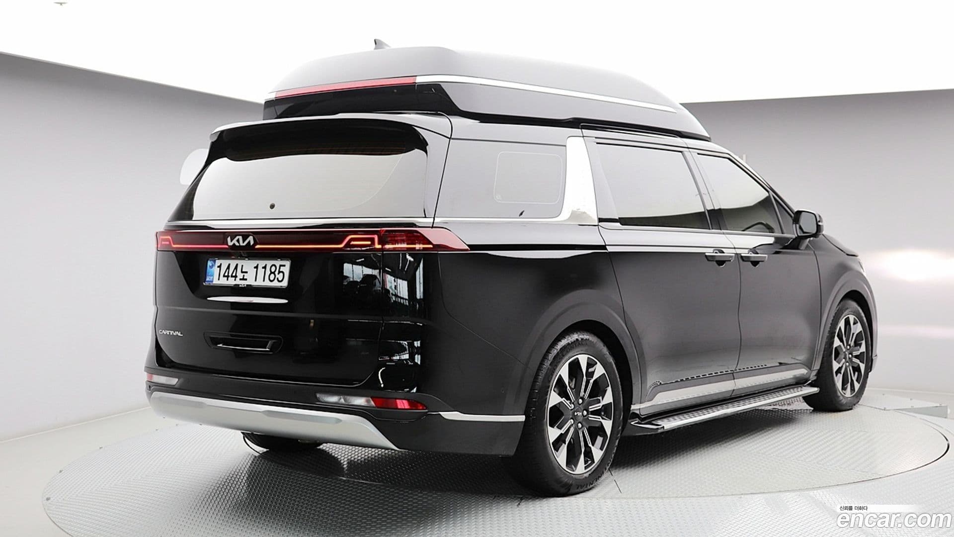 Main__Slider__Photo:Canival Kia 2022.1-3