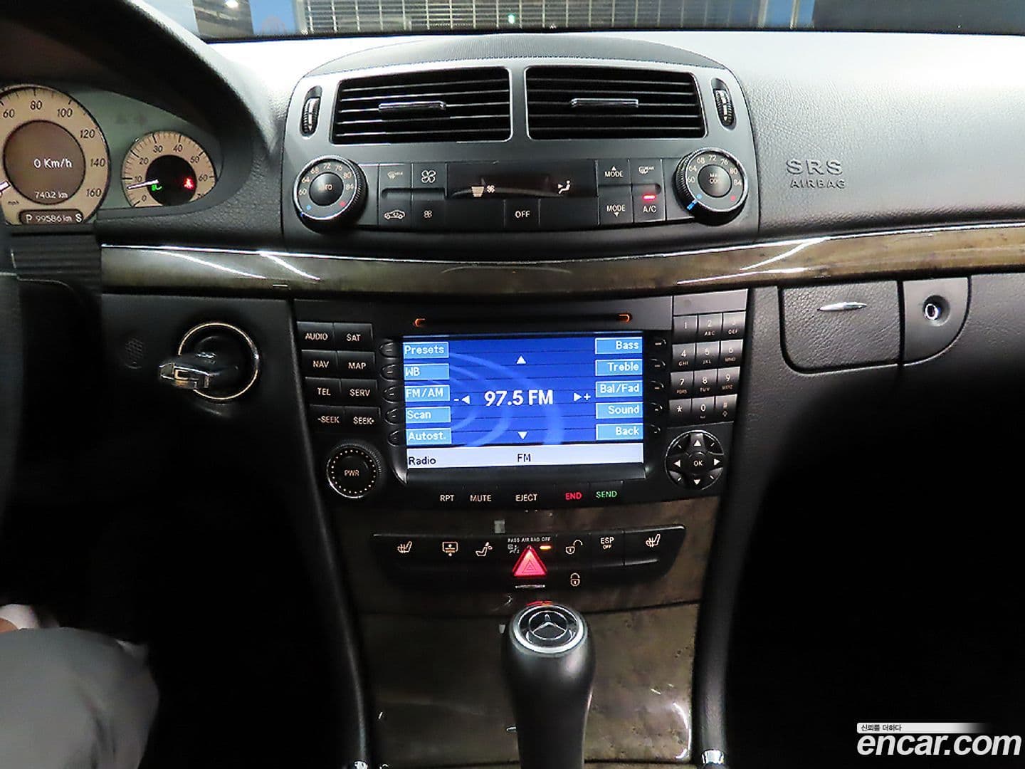 Main__Slider__Photo:E-Class Mercedes-Benz 2008.2-11