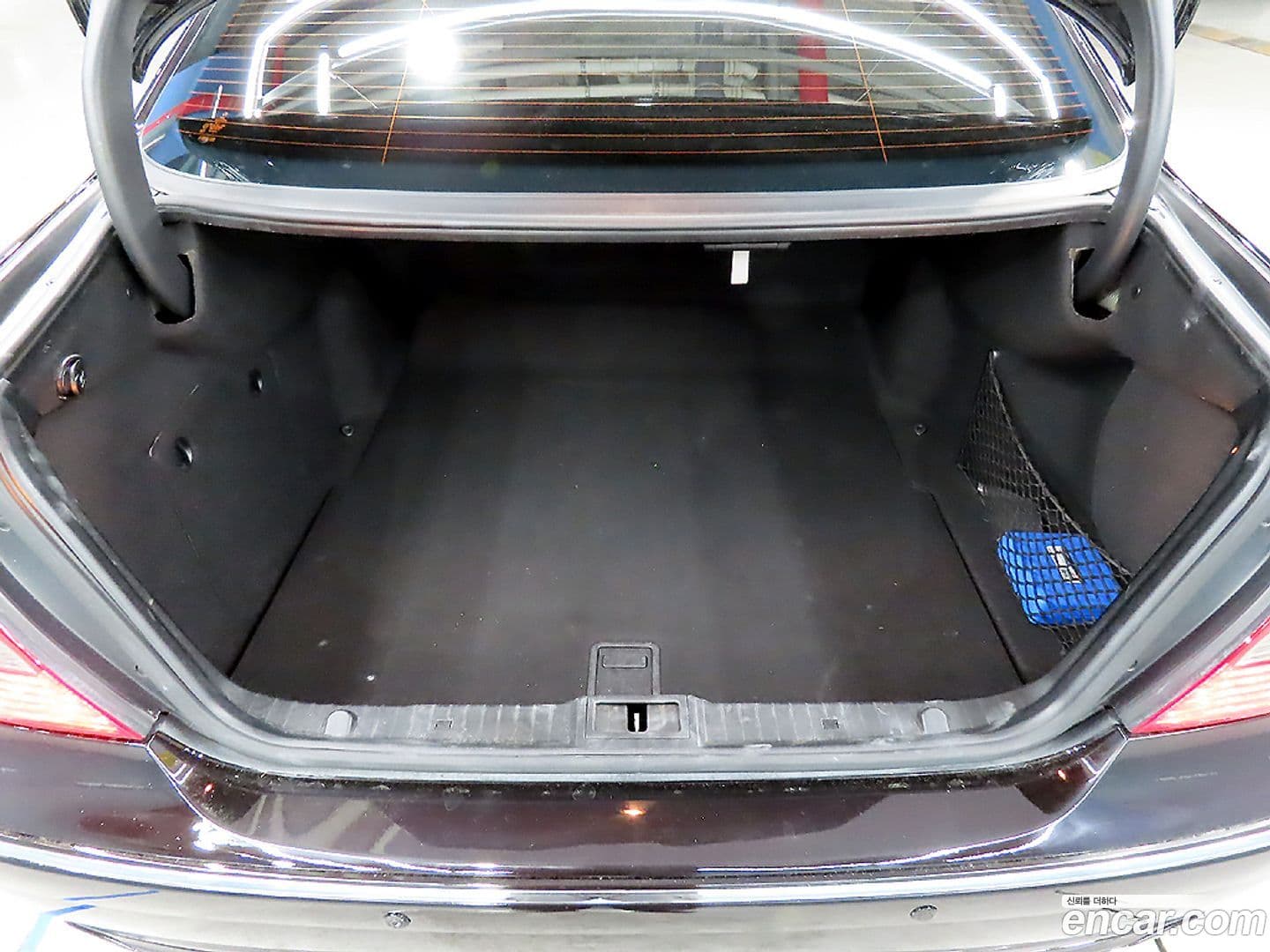 Main__Slider__Photo:E-Class Mercedes-Benz 2008.2-15