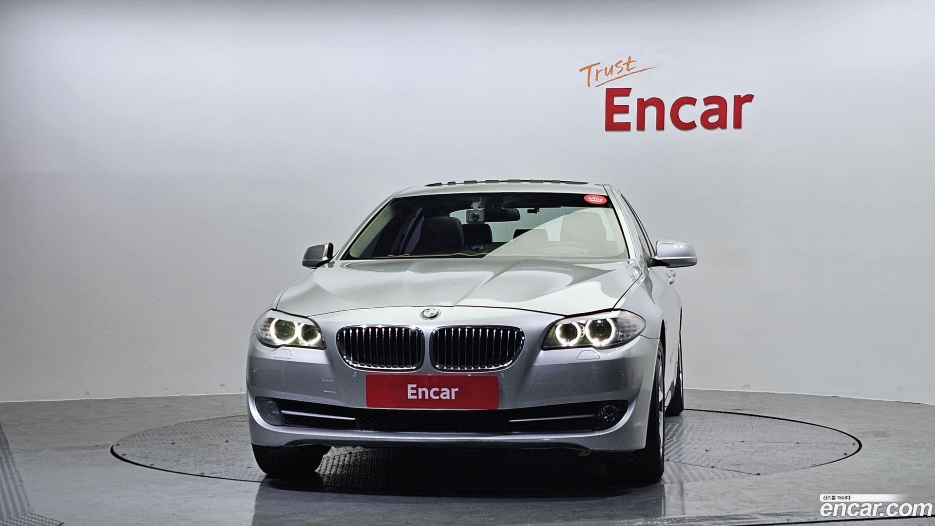 Main__Slider__Photo:5-Series BMW 2011.4-2