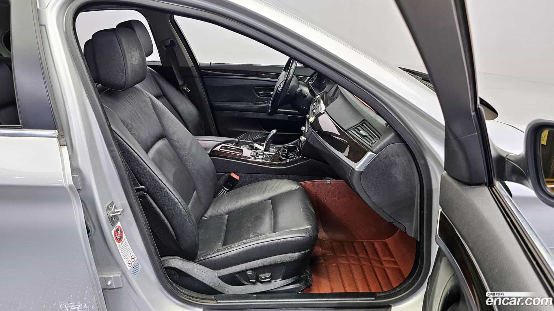 5-Series BMW 2011.4-OPTION-015