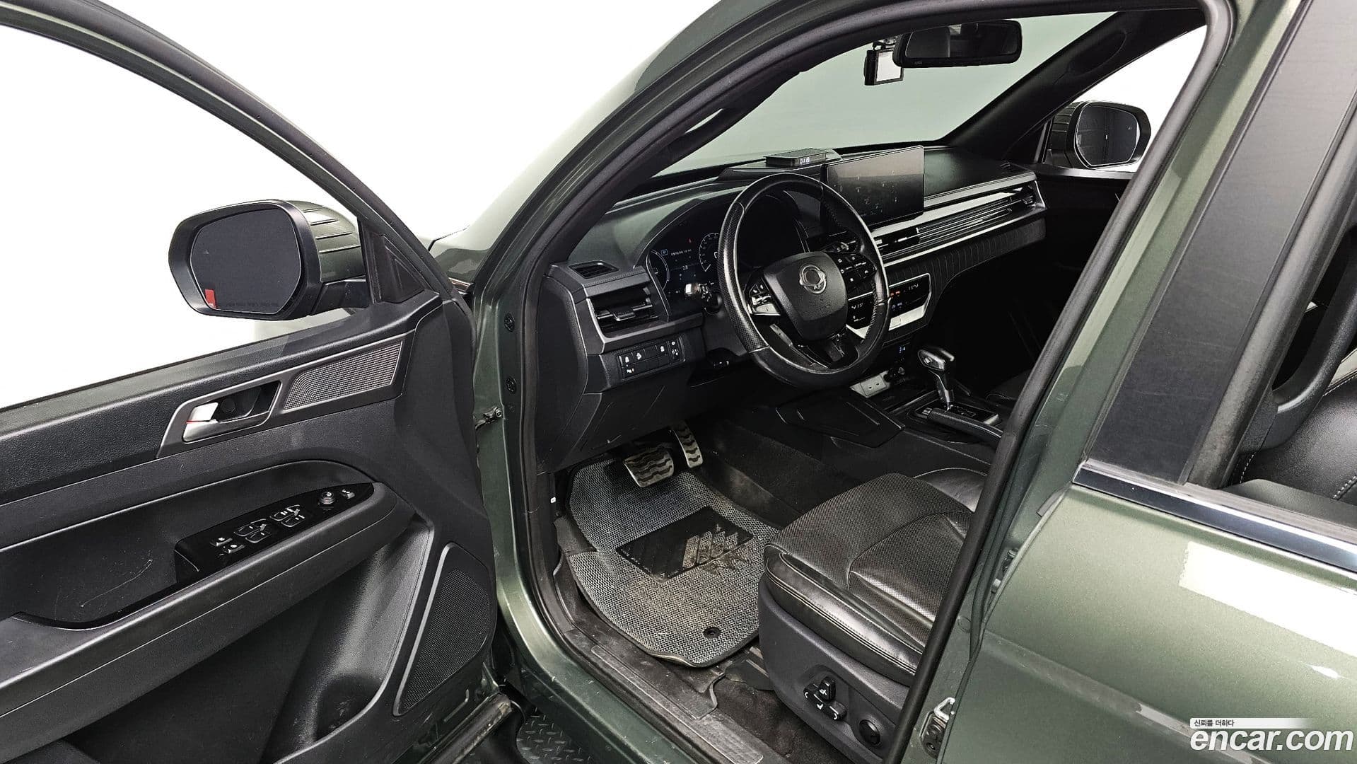 Main__Slider__Photo:Rexton KG_Mobility_Ssangyong 2023.6-10