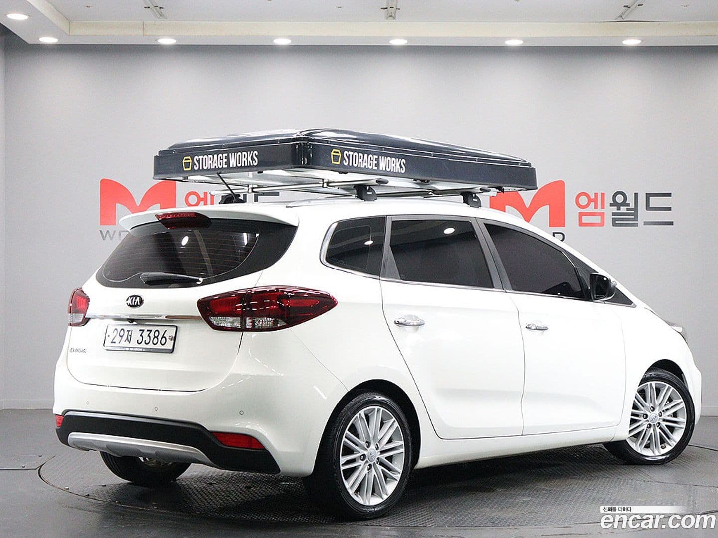 Main__Slider__Photo:Carens Kia 2018.0-2