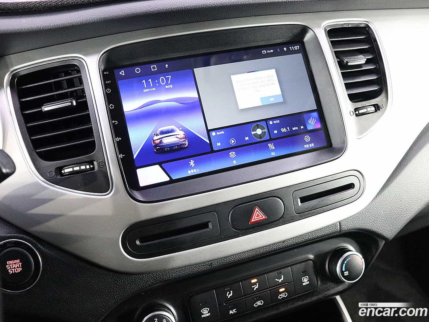 Carens Kia 2018.0-INNER-008