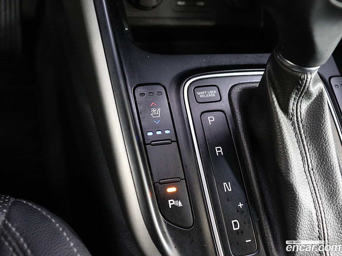 Carens Kia 2018.0-INNER-010