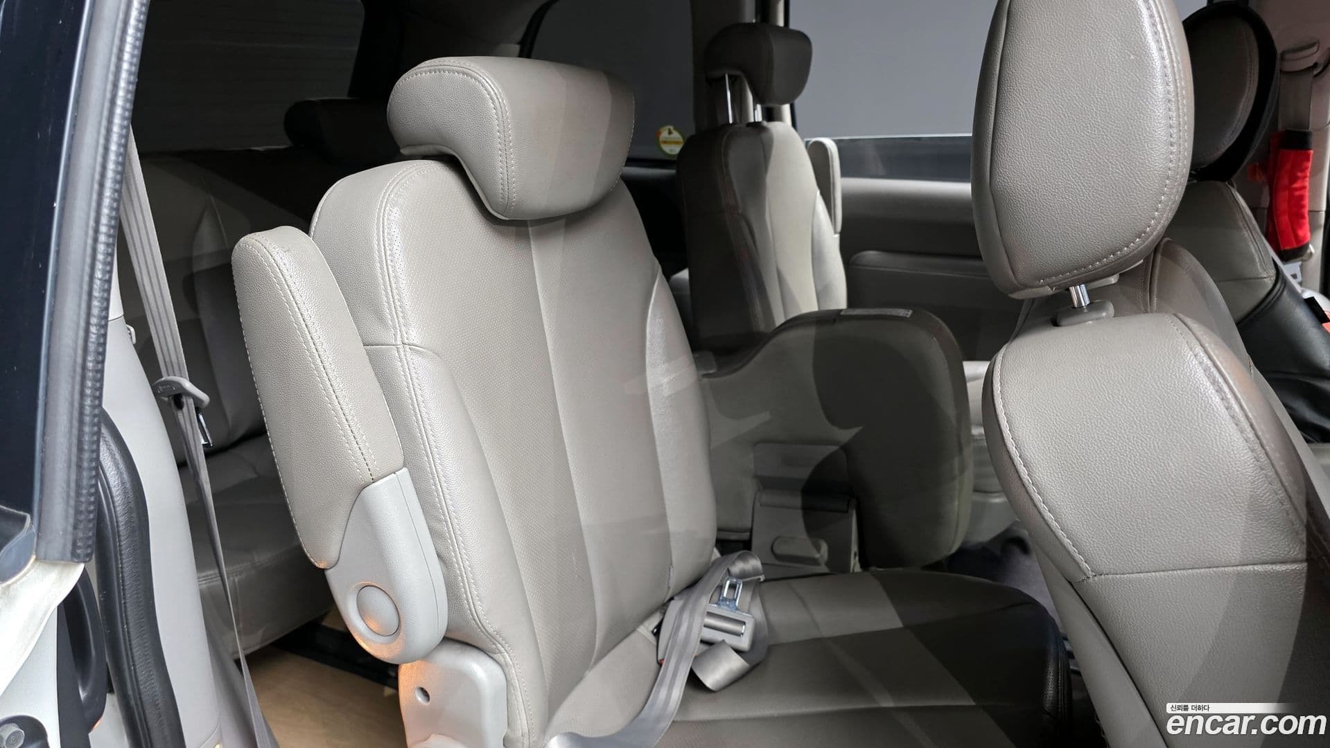 Main__Slider__Photo:Canival Kia 2013.0-11