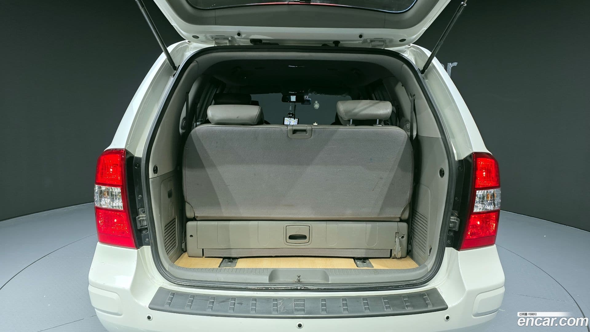 Main__Slider__Photo:Canival Kia 2013.0-19