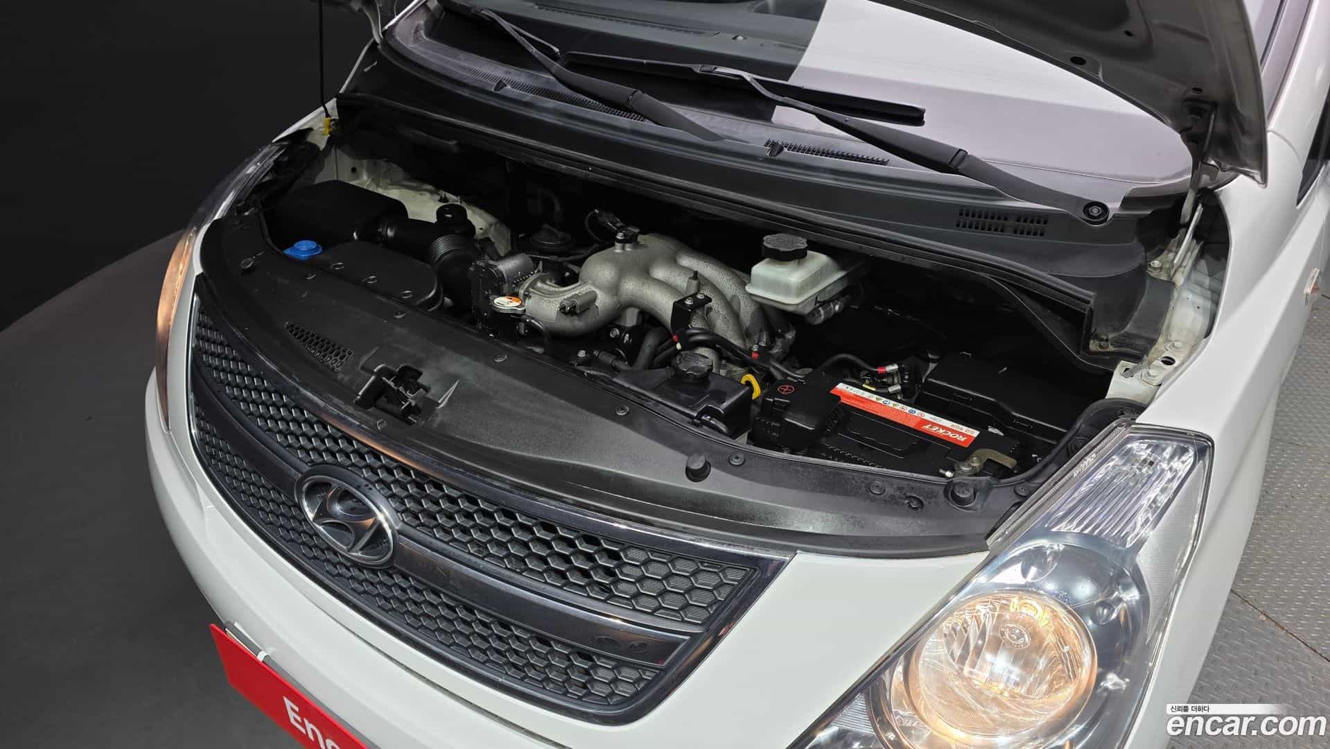 Starex Hyundai 2014.2-INNER-006