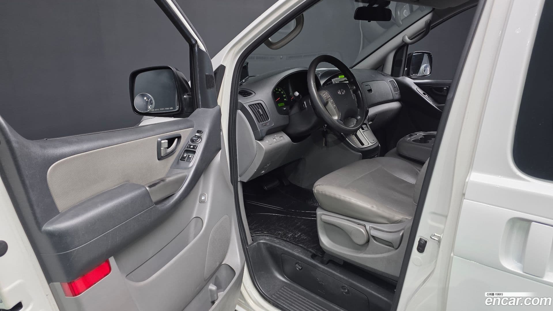 Main__Slider__Photo:Starex Hyundai 2014.2-9