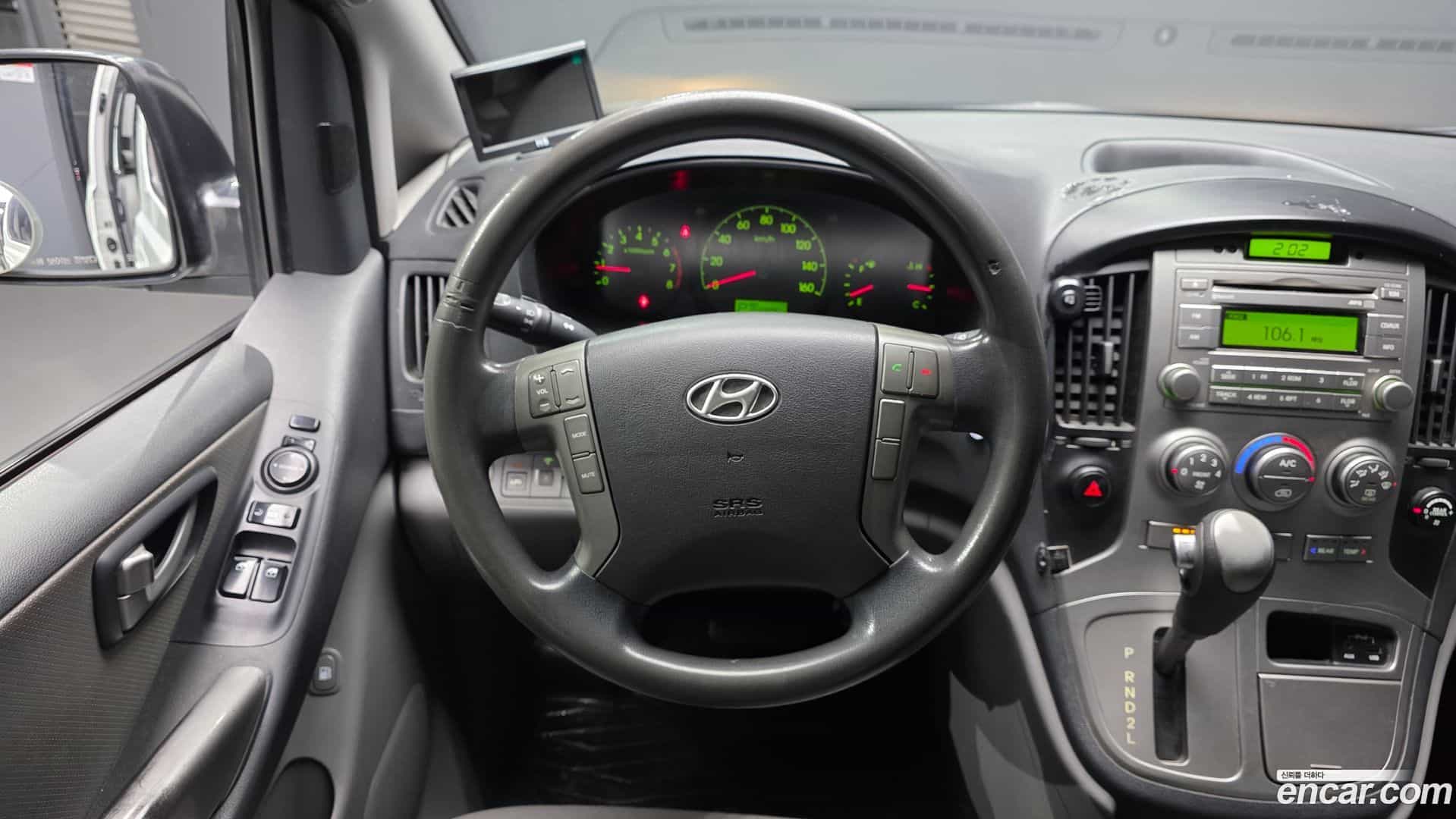 Starex Hyundai 2014.2-OPTION-017