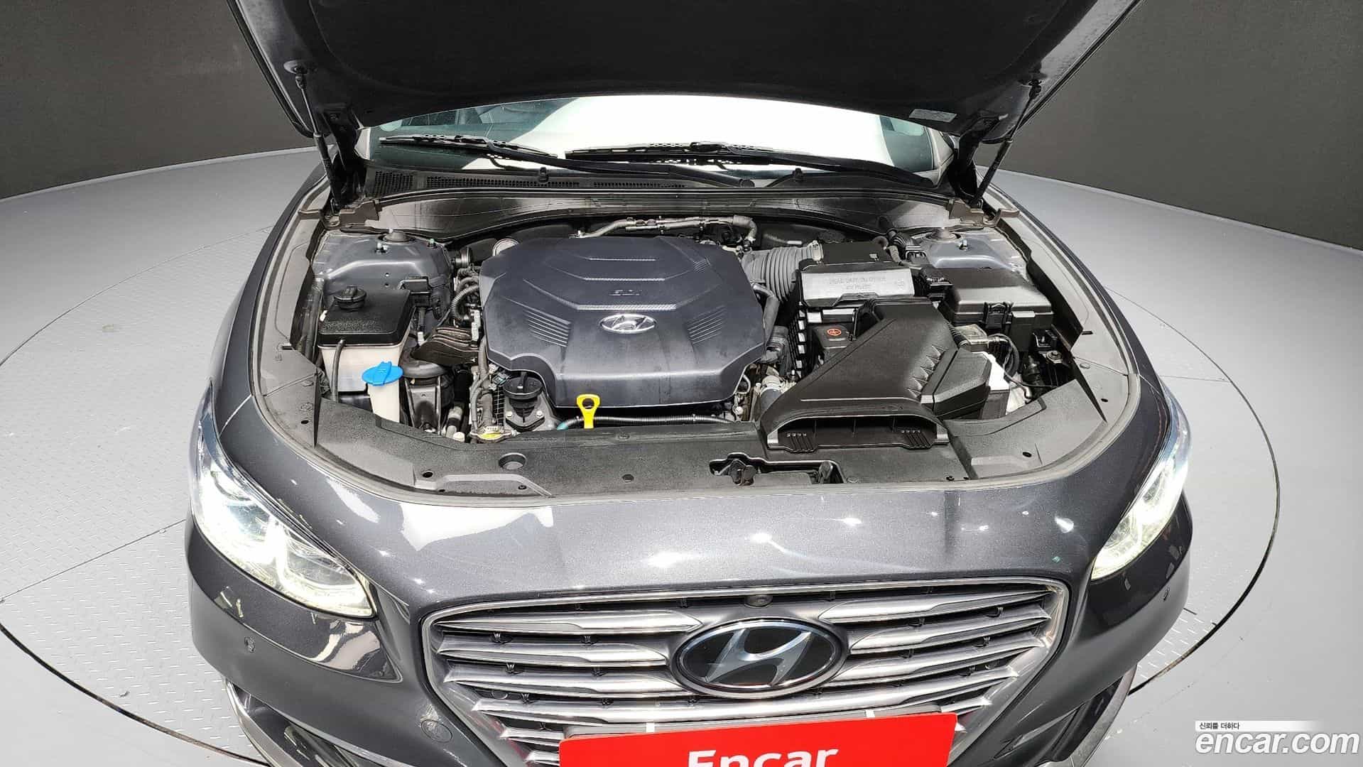 Grandeur Hyundai 2018.2-INNER-006