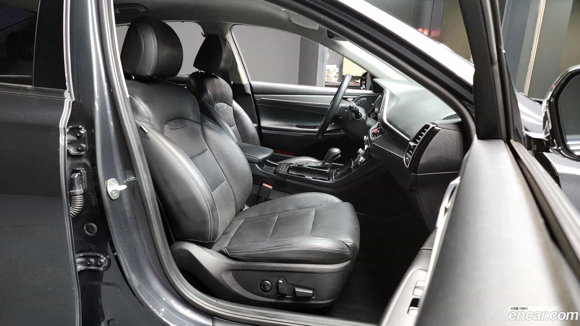 Grandeur Hyundai 2018.2-OPTION-015