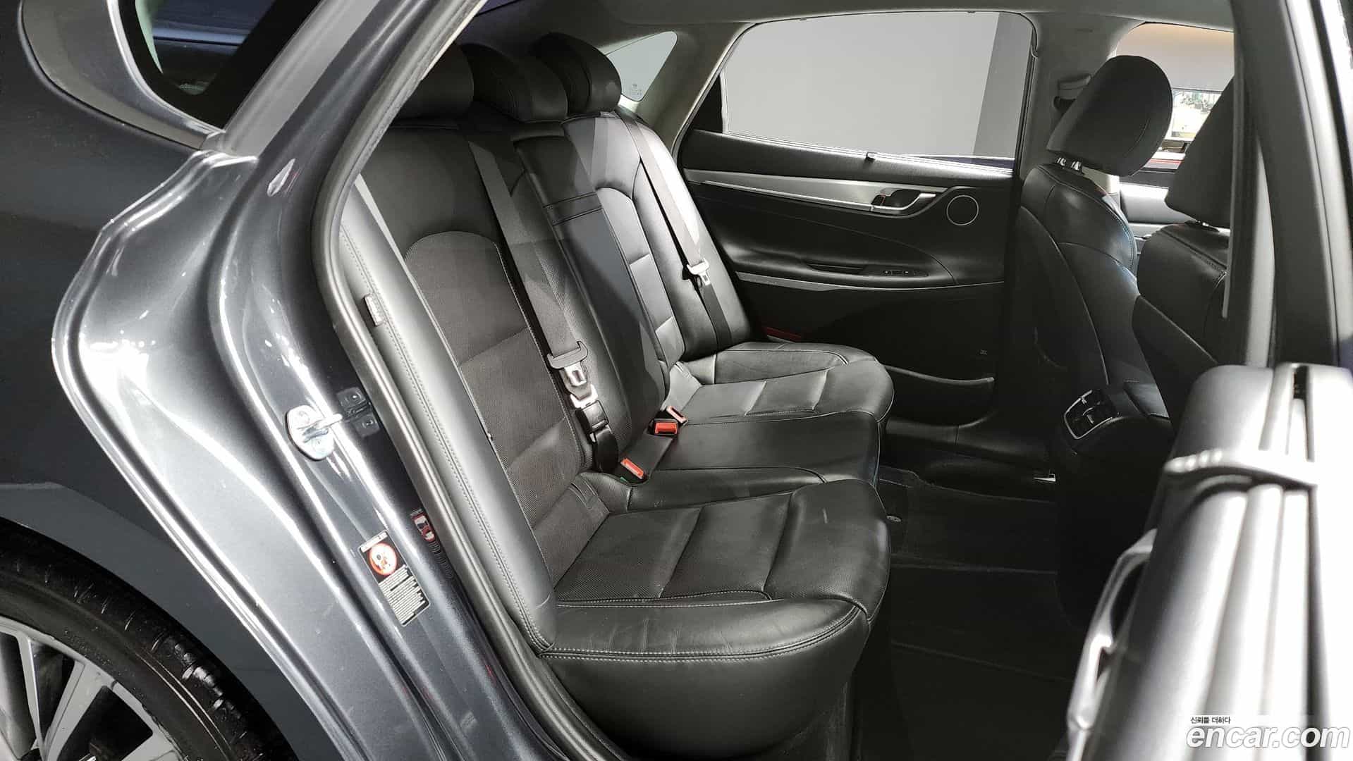 Grandeur Hyundai 2018.2-OPTION-016