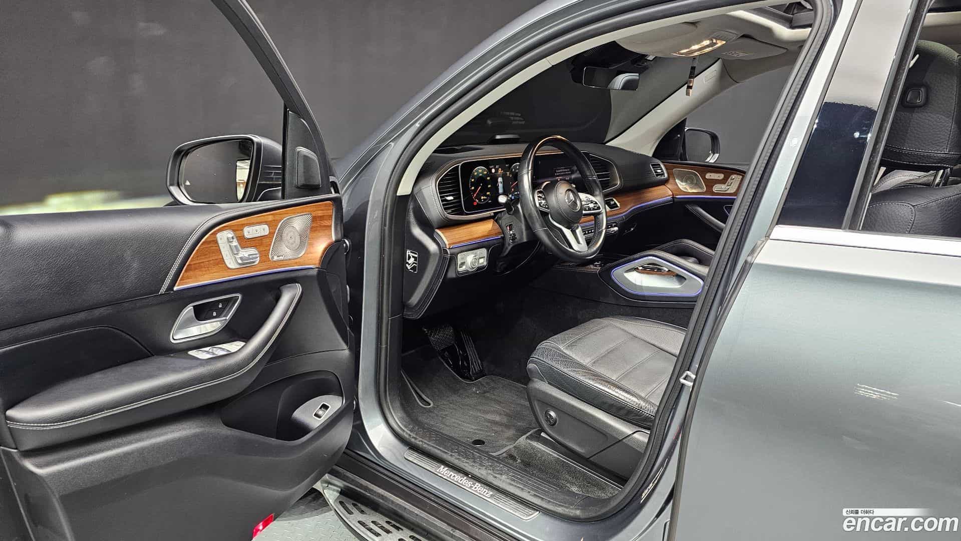 GLE-Class Mercedes-Benz 2021.11-OPTION-015