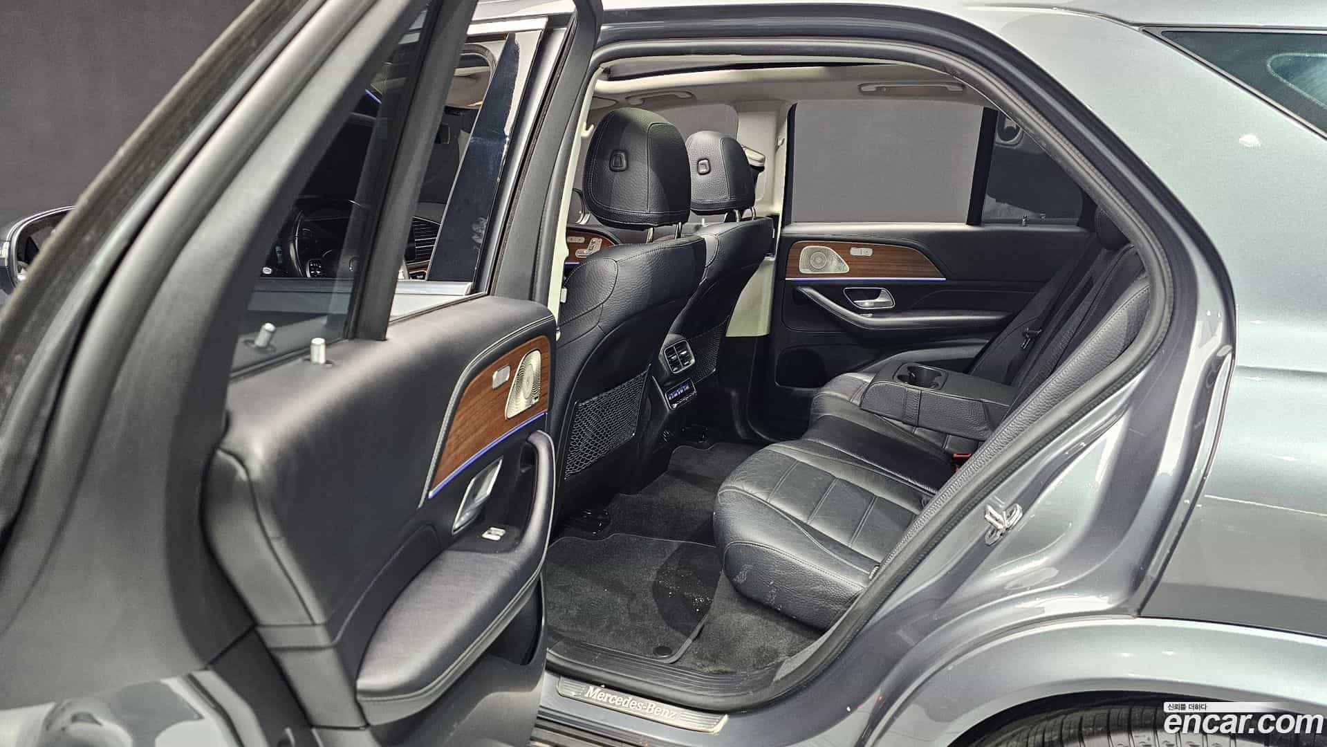 GLE-Class Mercedes-Benz 2021.11-OPTION-016