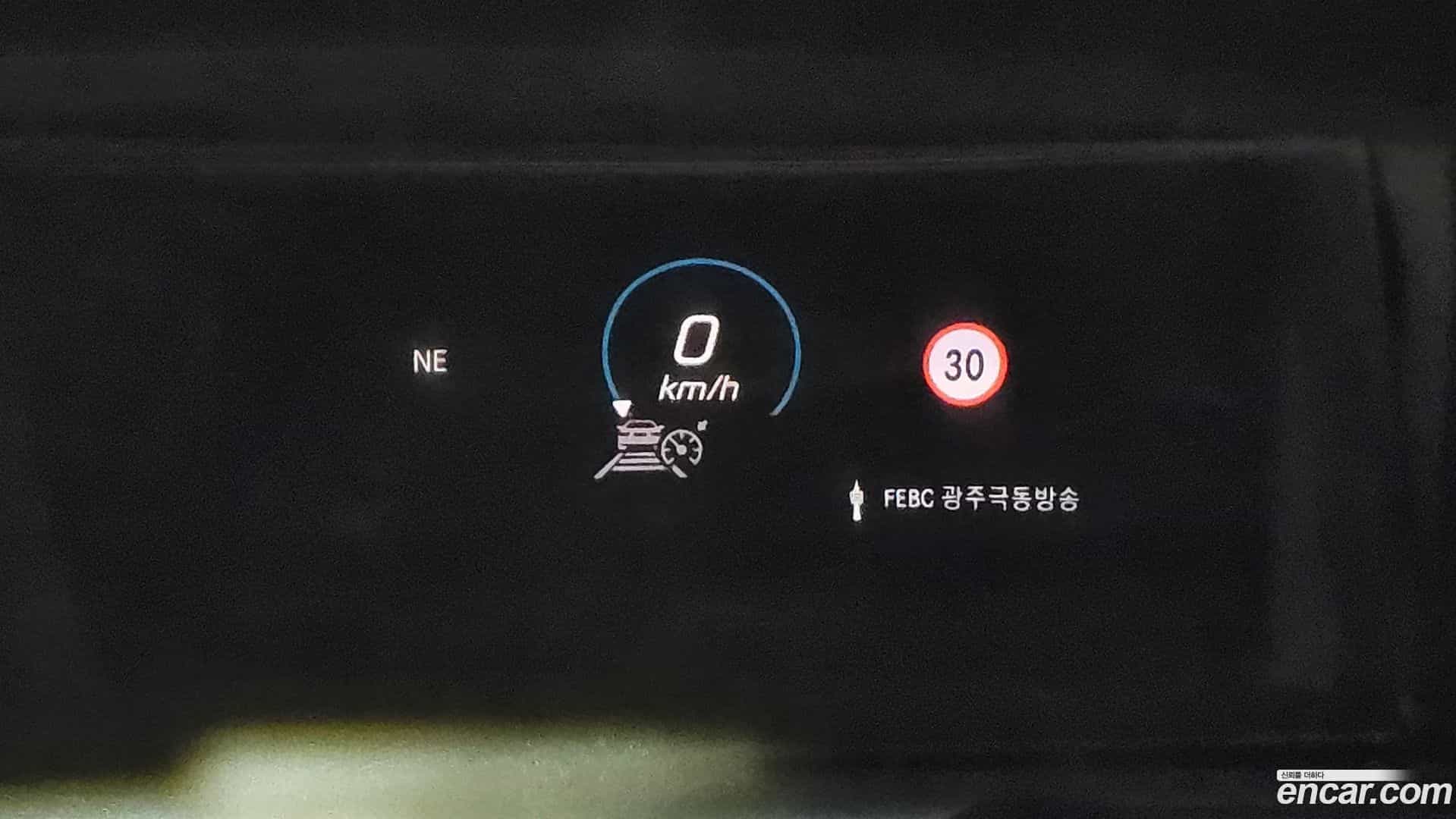 GLE-Class Mercedes-Benz 2021.11-OPTION-021