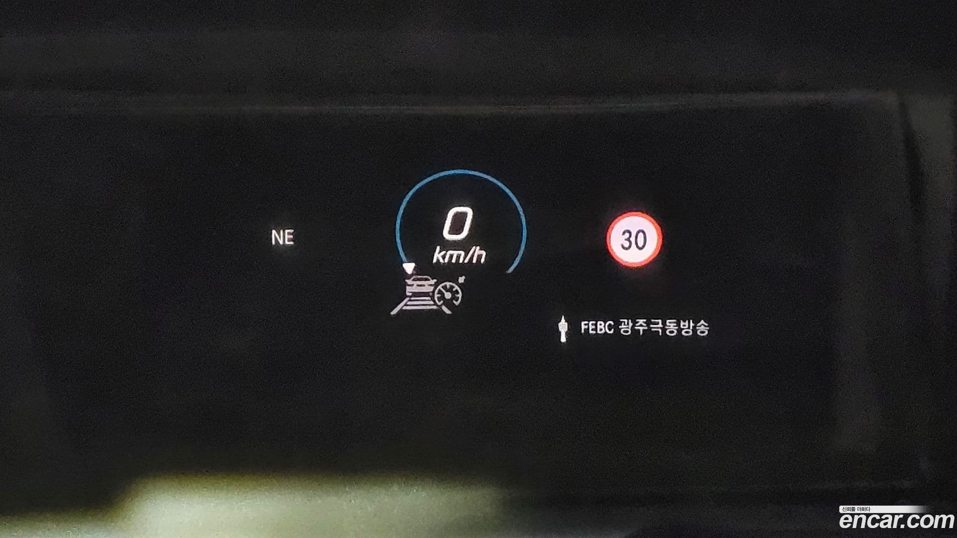 Main__Slider__Photo:GLE-Class Mercedes-Benz 2021.11-16