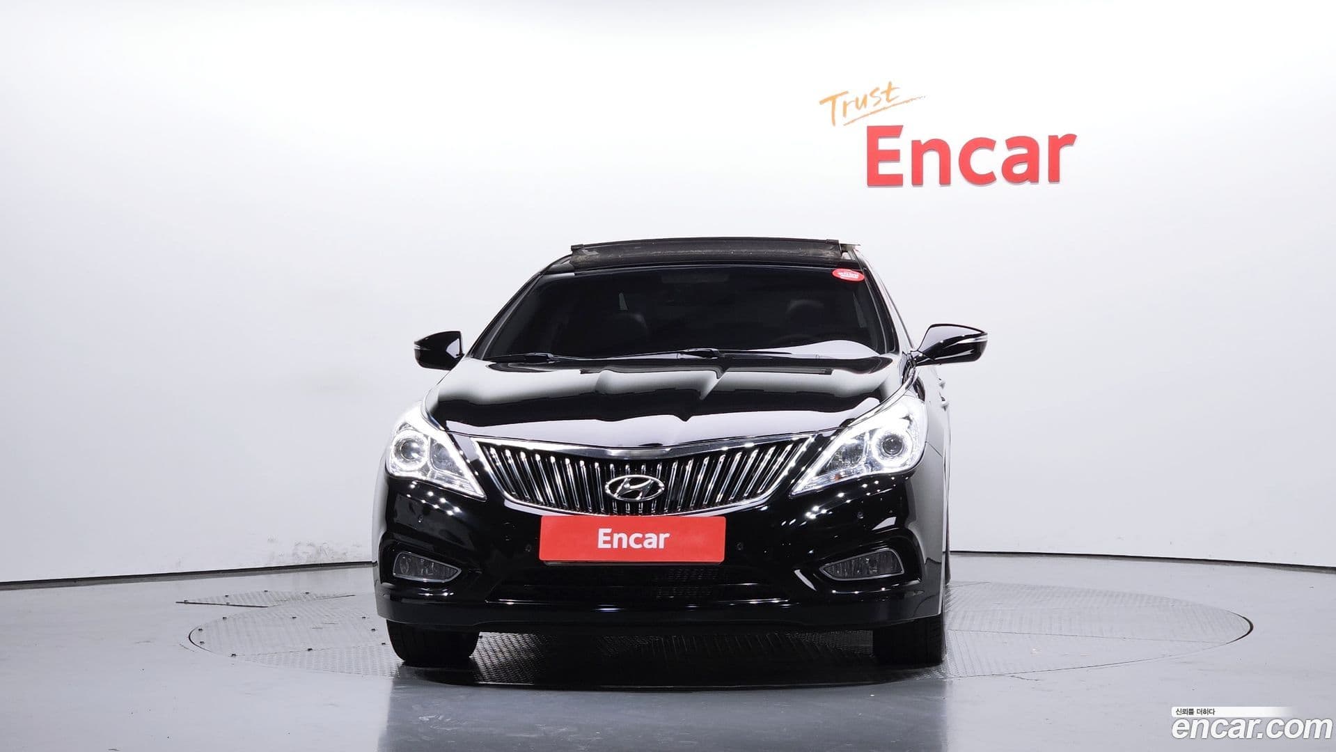 Main__Slider__Photo:Grandeur Hyundai 2013.3-2