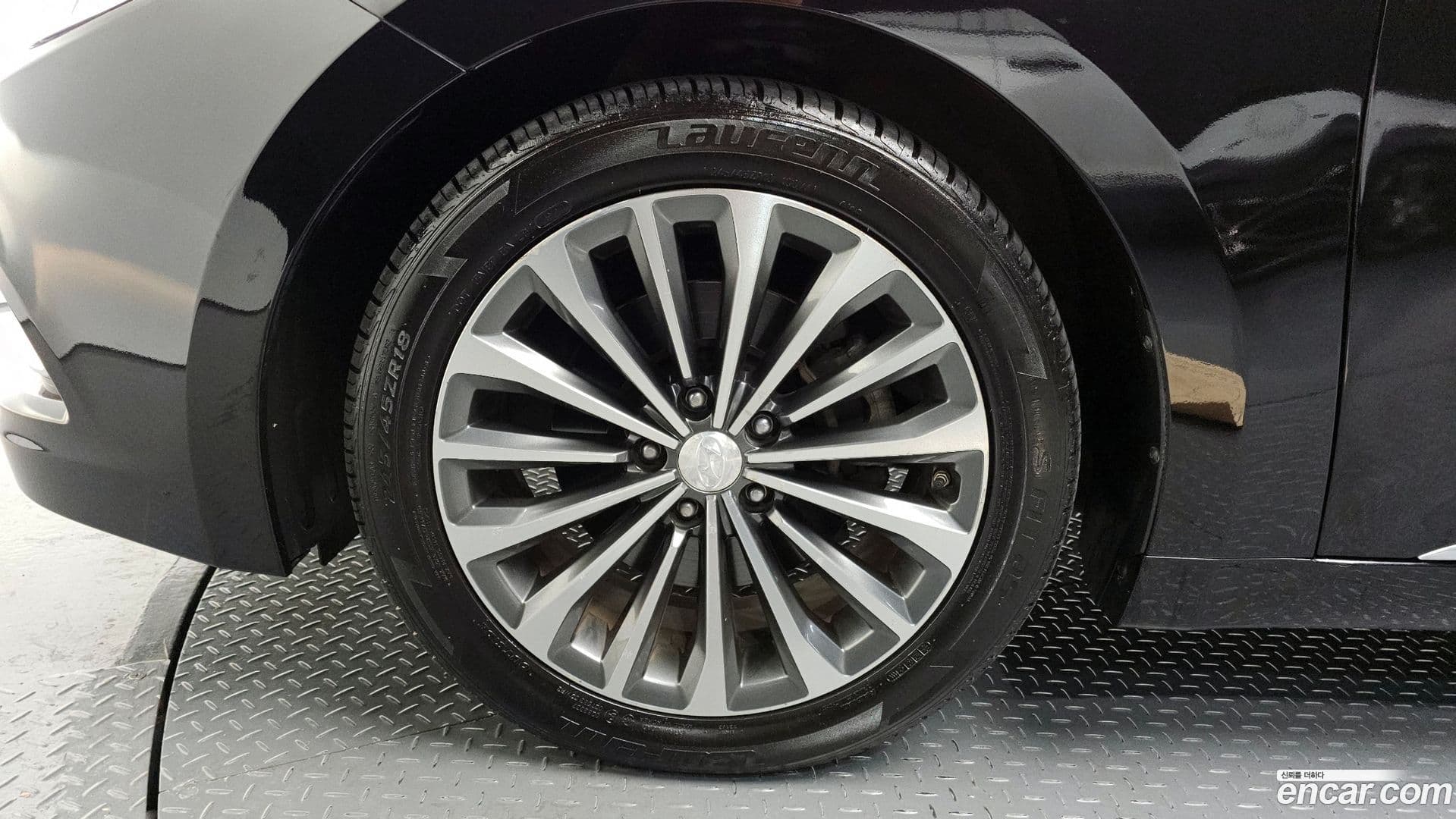 Main__Slider__Photo:Grandeur Hyundai 2013.3-4