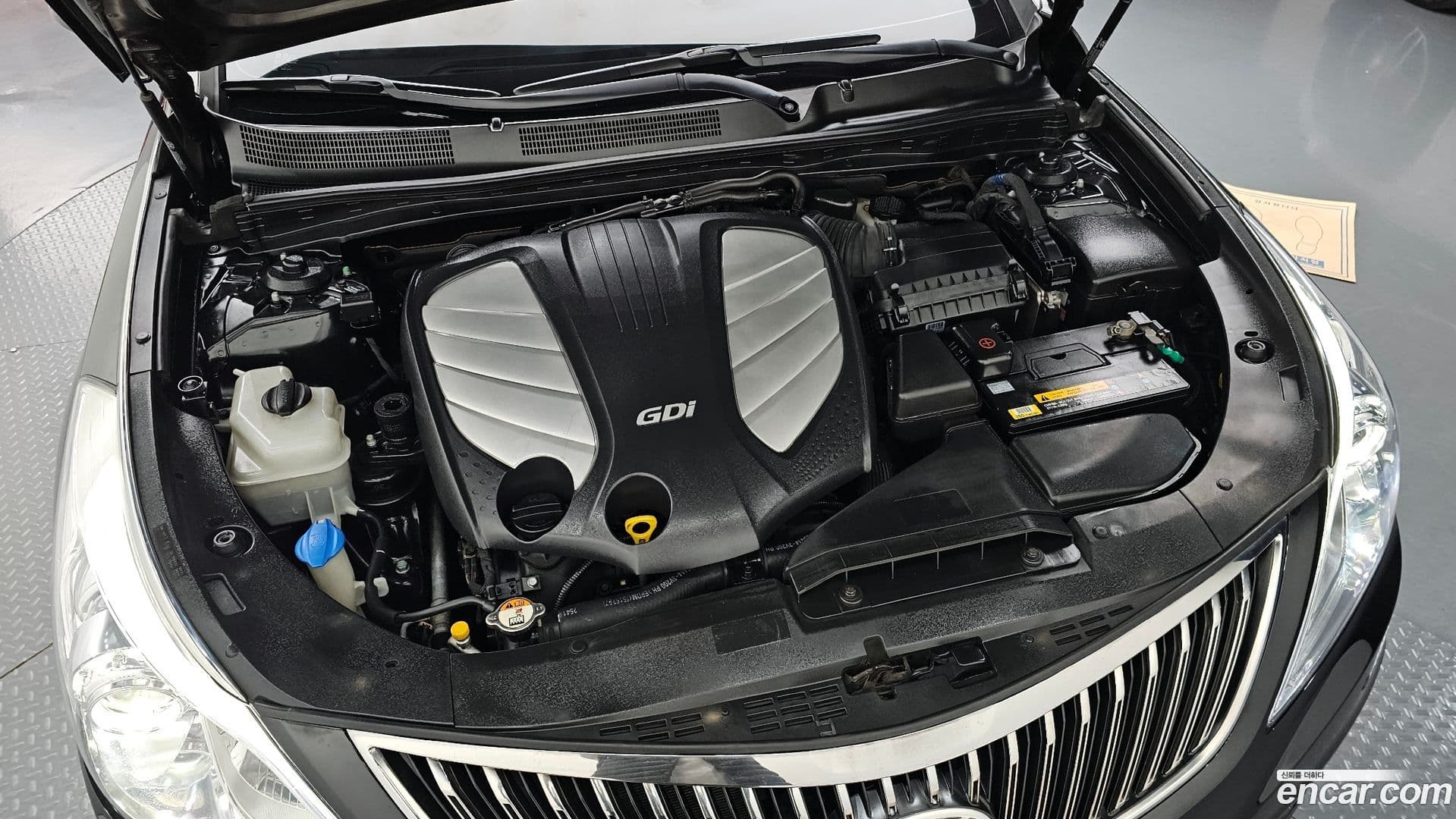 Main__Slider__Photo:Grandeur Hyundai 2013.3-5