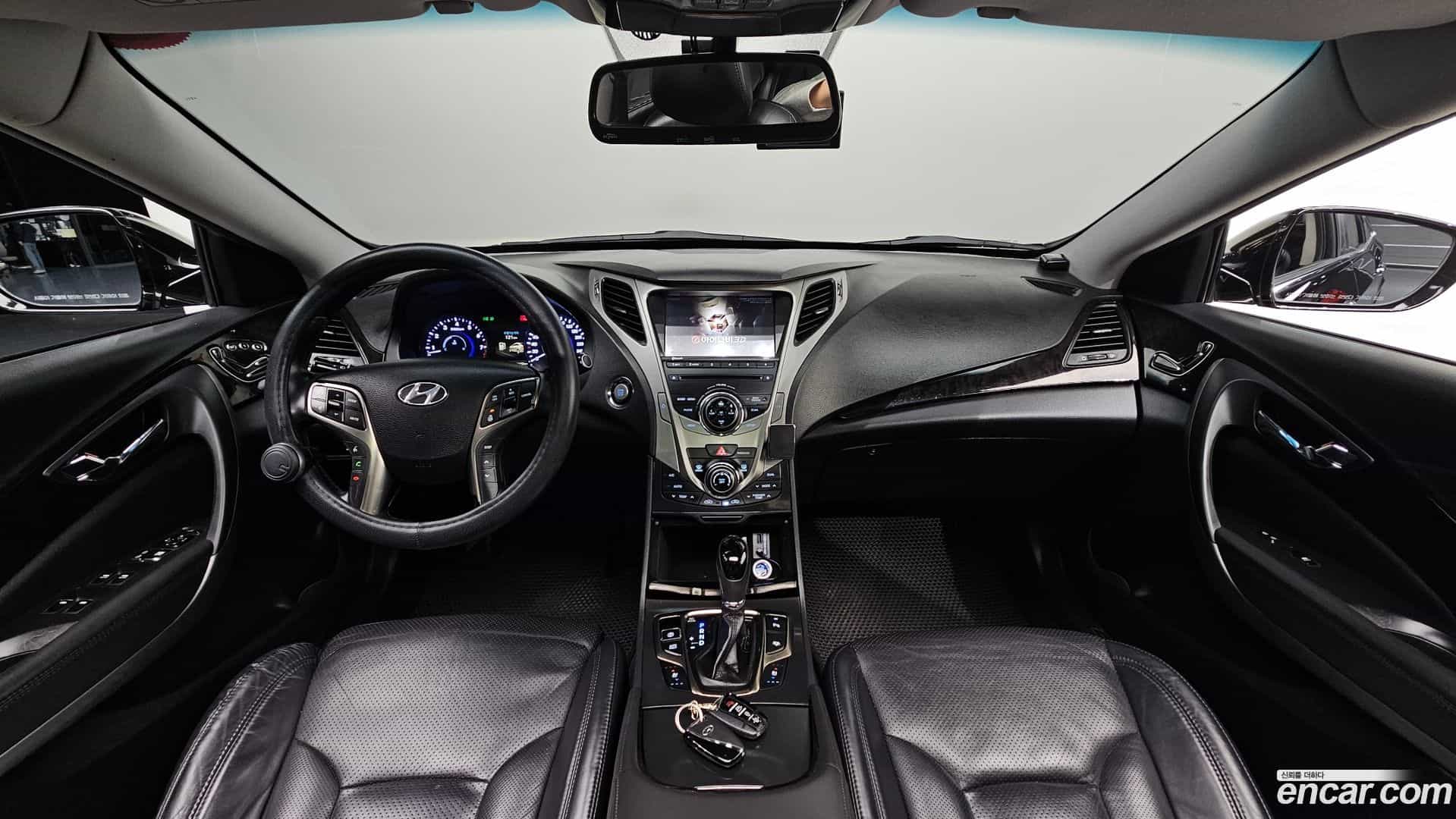 Grandeur Hyundai 2013.3-INNER-007