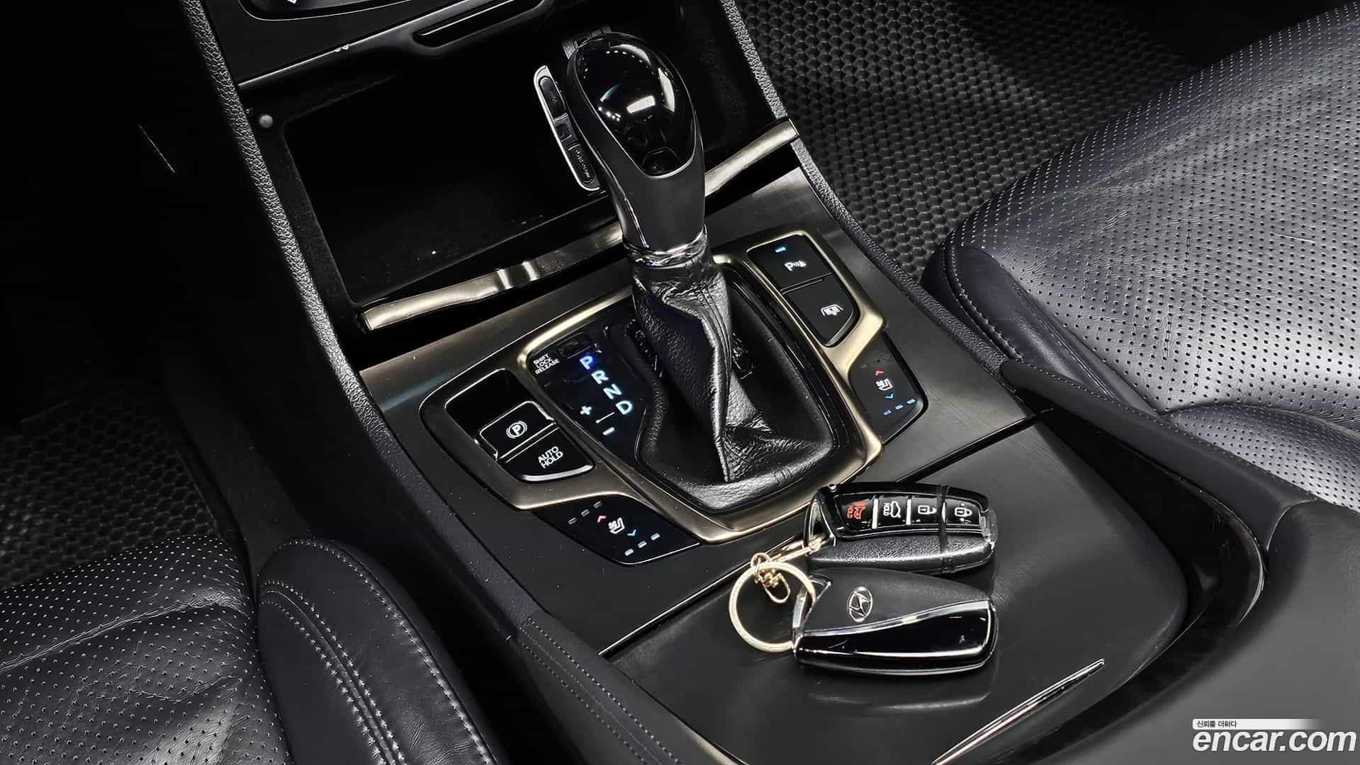 Grandeur Hyundai 2013.3-INNER-009