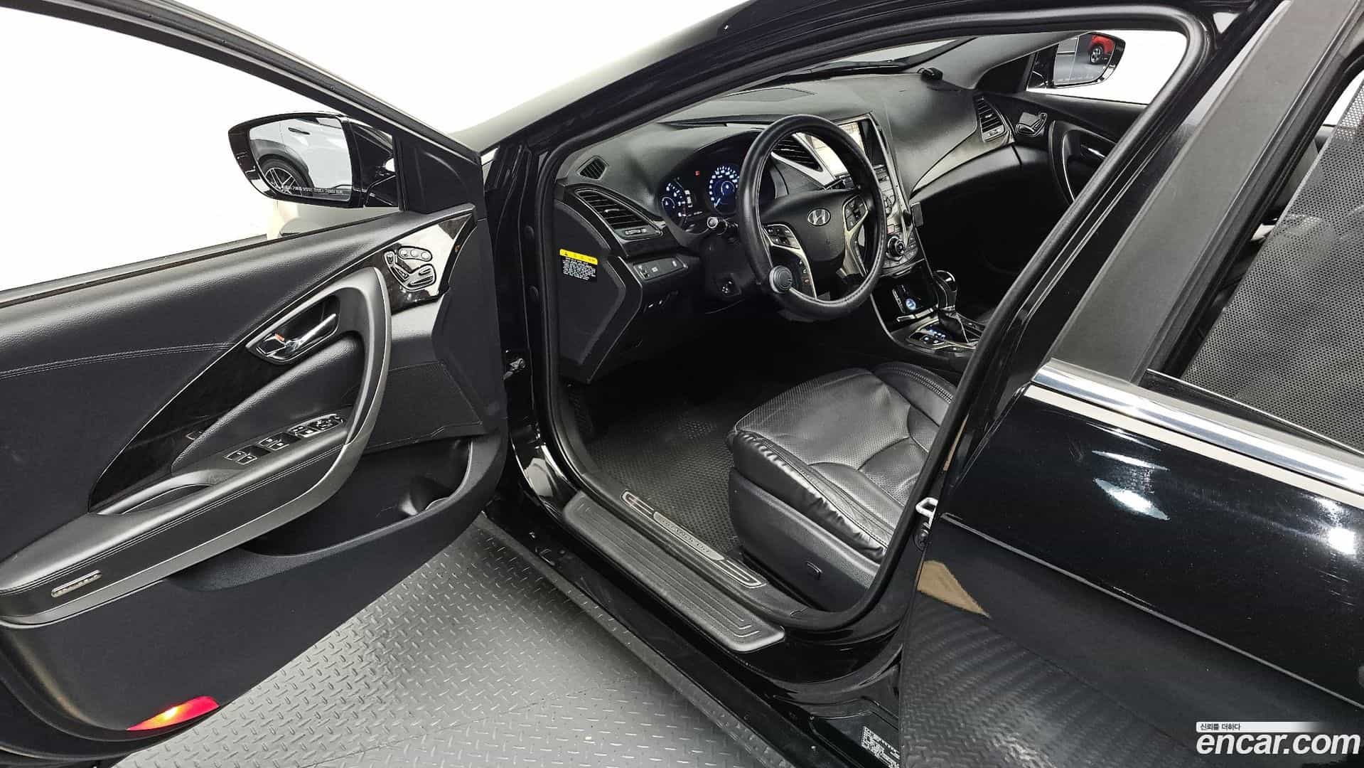 Grandeur Hyundai 2013.3-OPTION-015