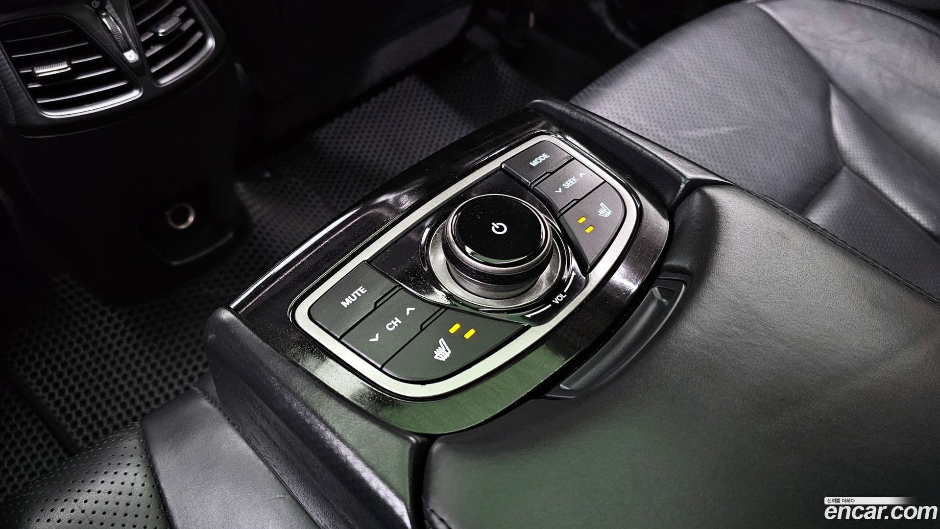 Main__Slider__Photo:Grandeur Hyundai 2013.3-17