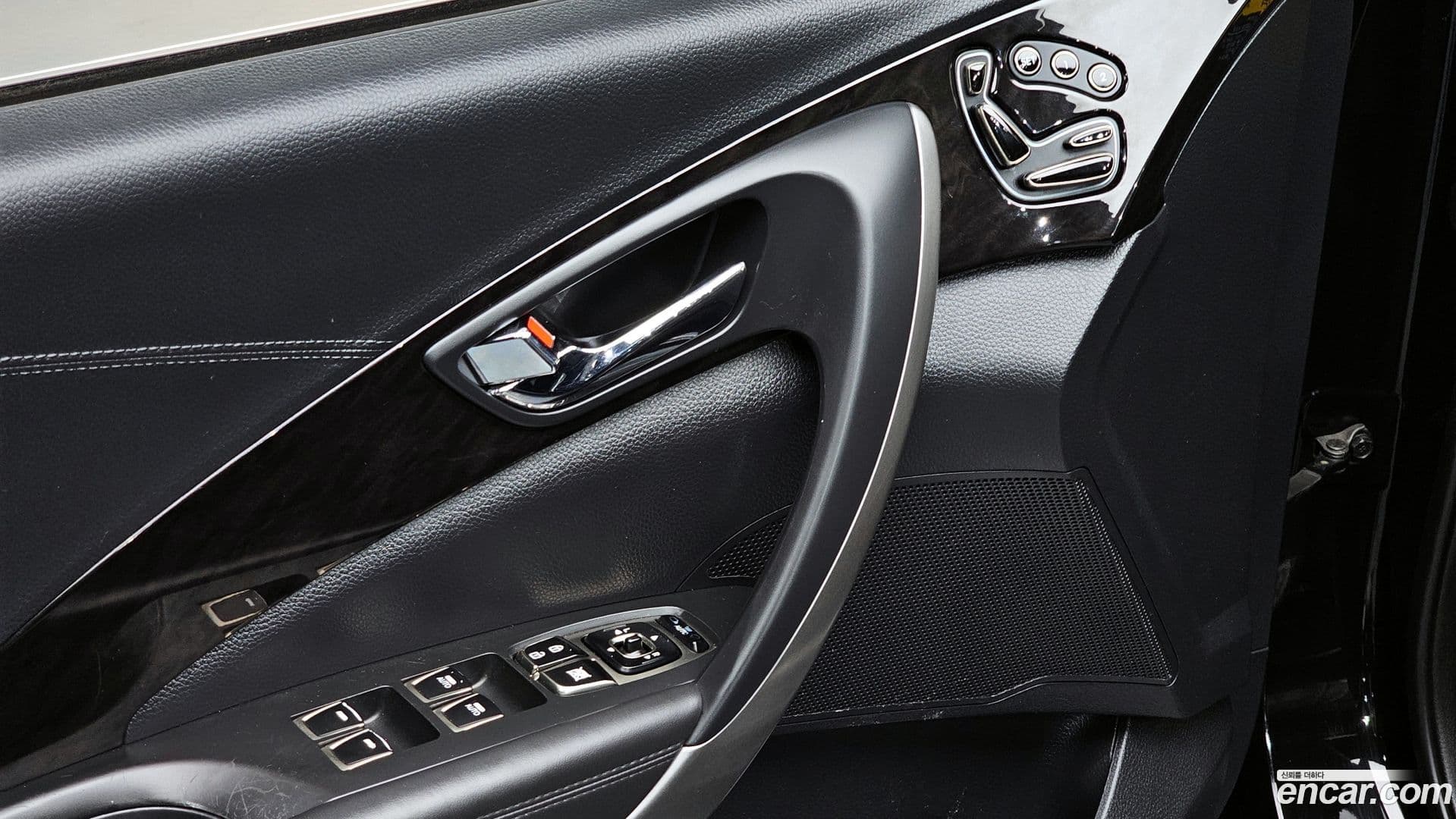 Main__Slider__Photo:Grandeur Hyundai 2013.3-18