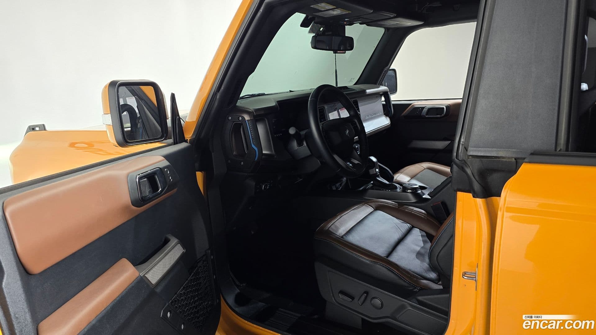 Main__Slider__Photo:Bronco Ford 2022.11-9