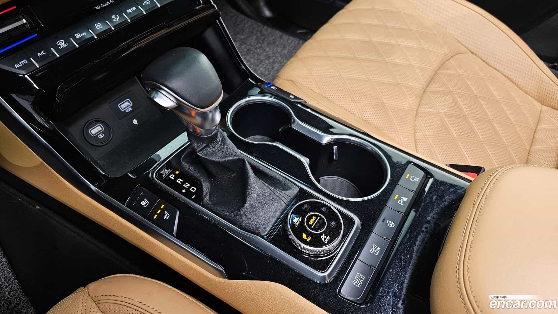 Mohave Kia 2021.2-INNER-009