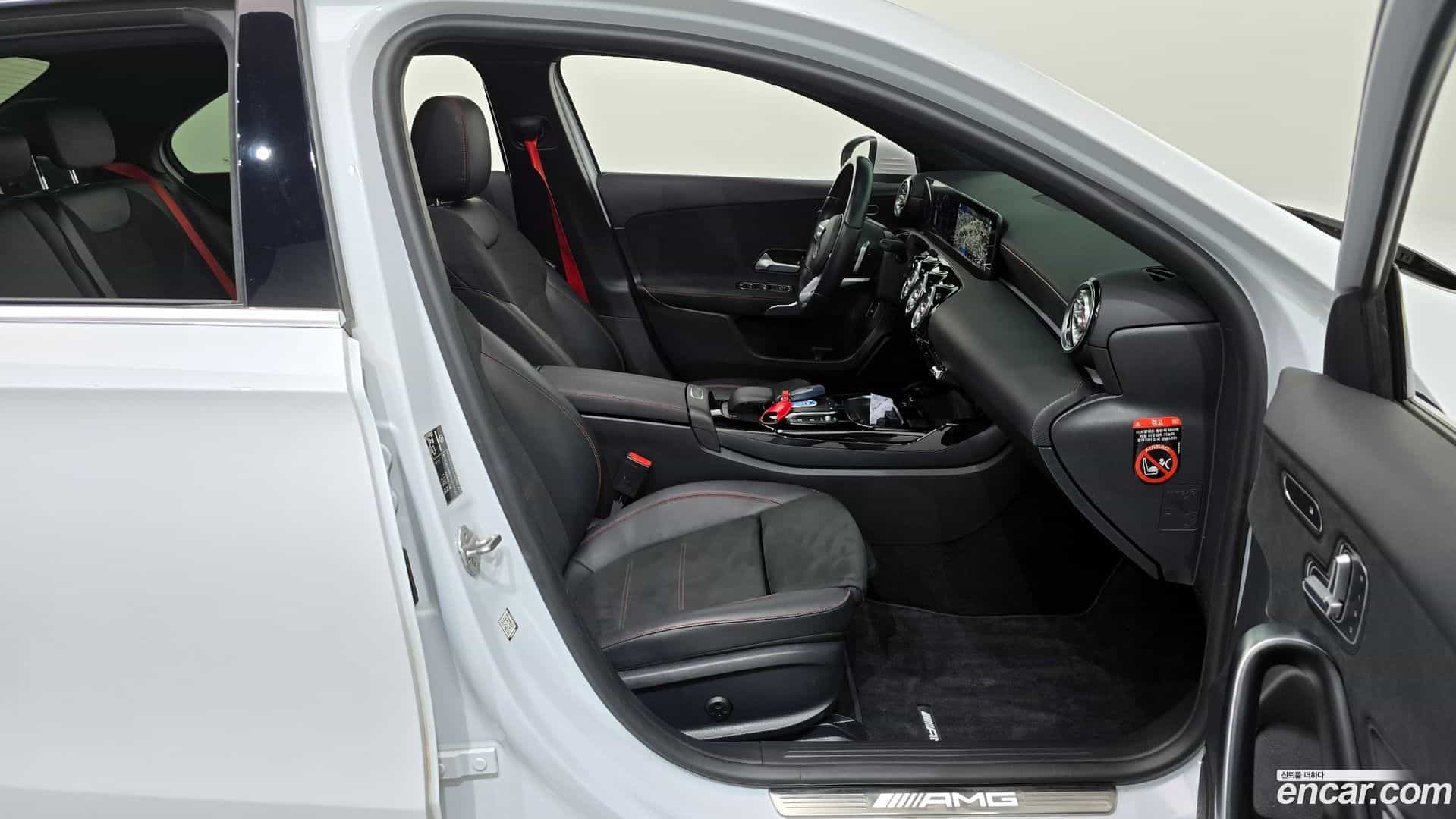 A-Class Mercedes-Benz 2021.1-OPTION-015