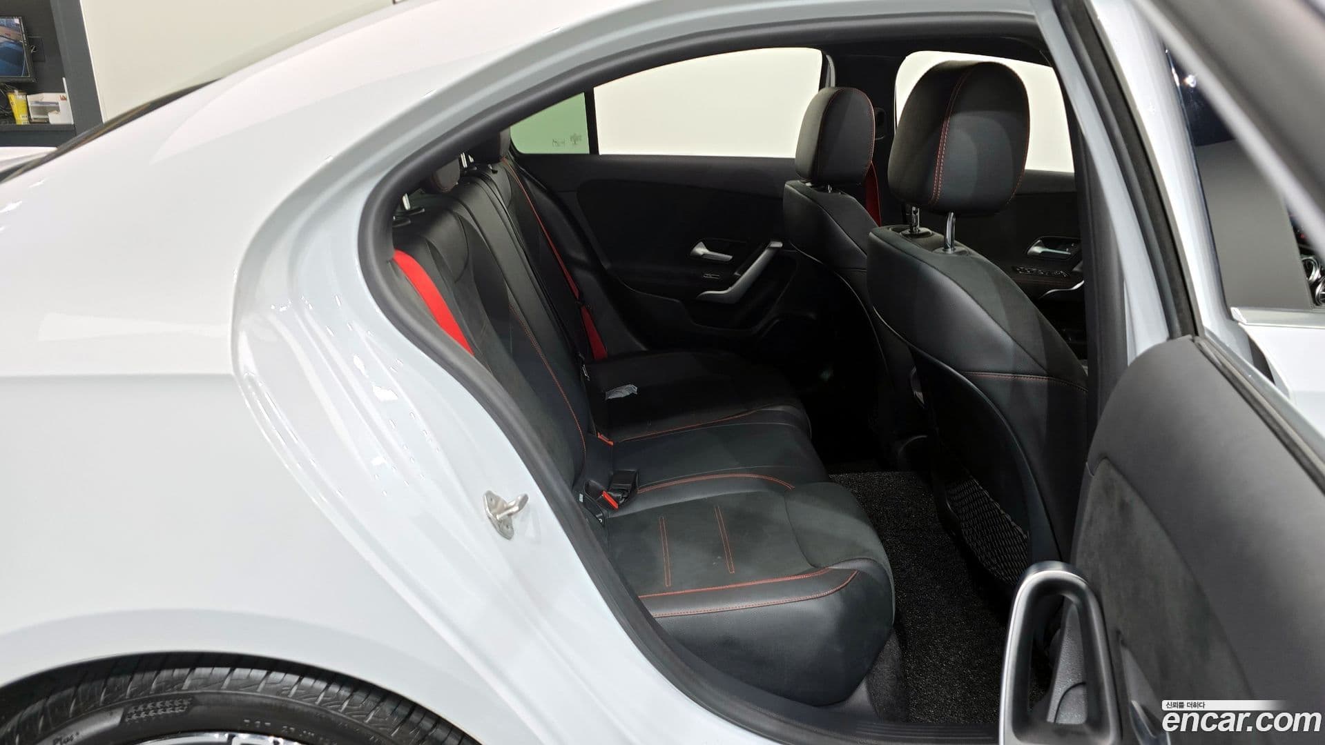 Main__Slider__Photo:A-Class Mercedes-Benz 2021.1-11