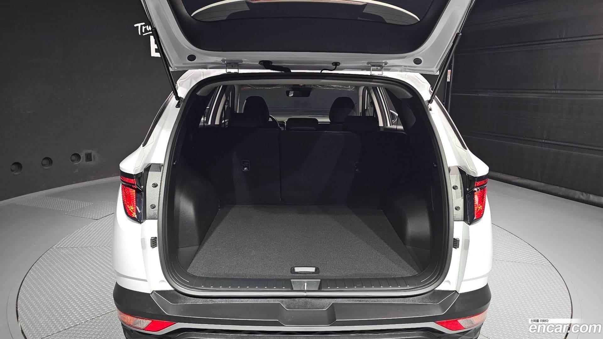 Main__Slider__Photo:Tucson Hyundai 2023.0-19