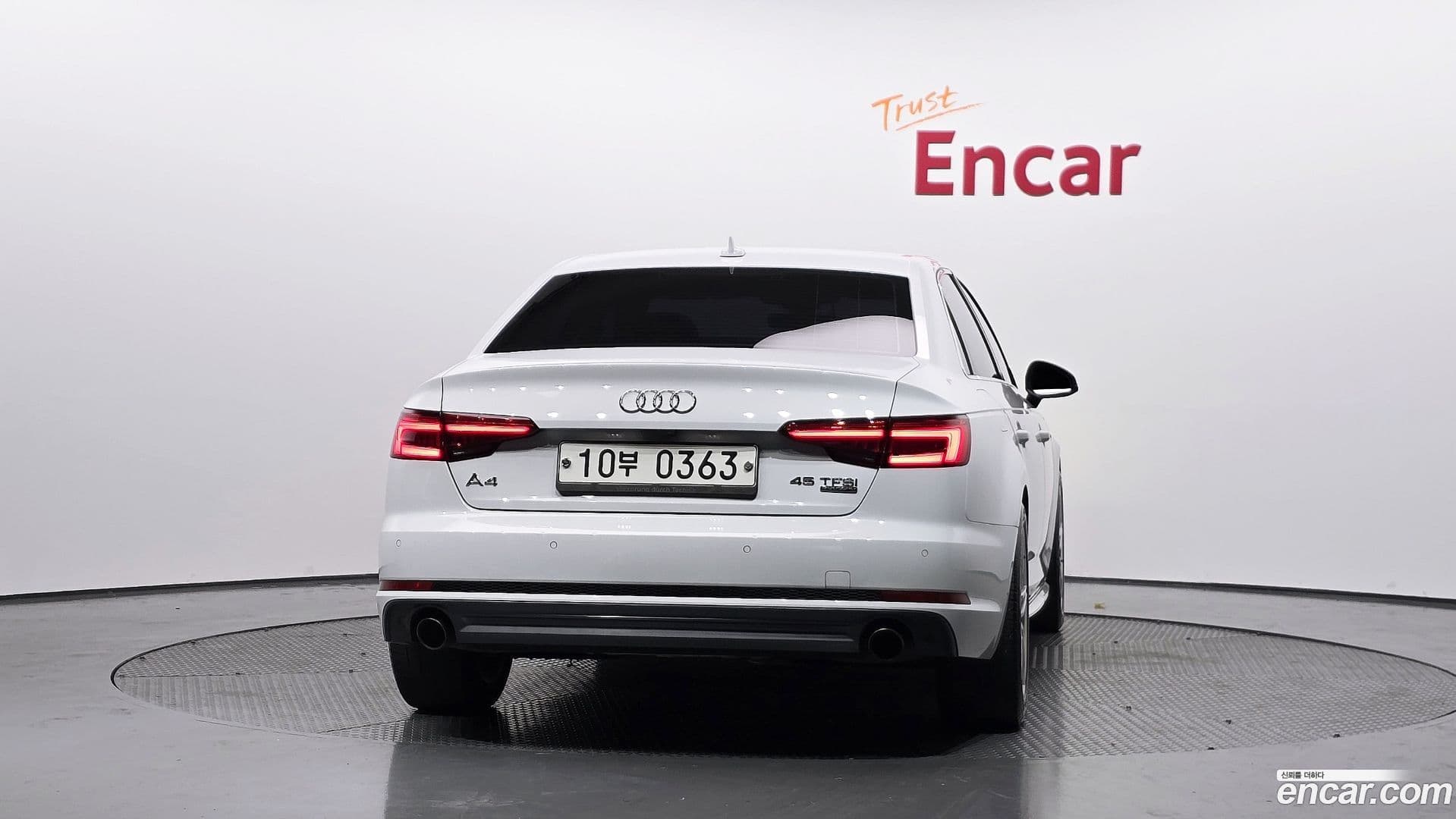 Main__Slider__Photo:A4 Audi 2016.4-3