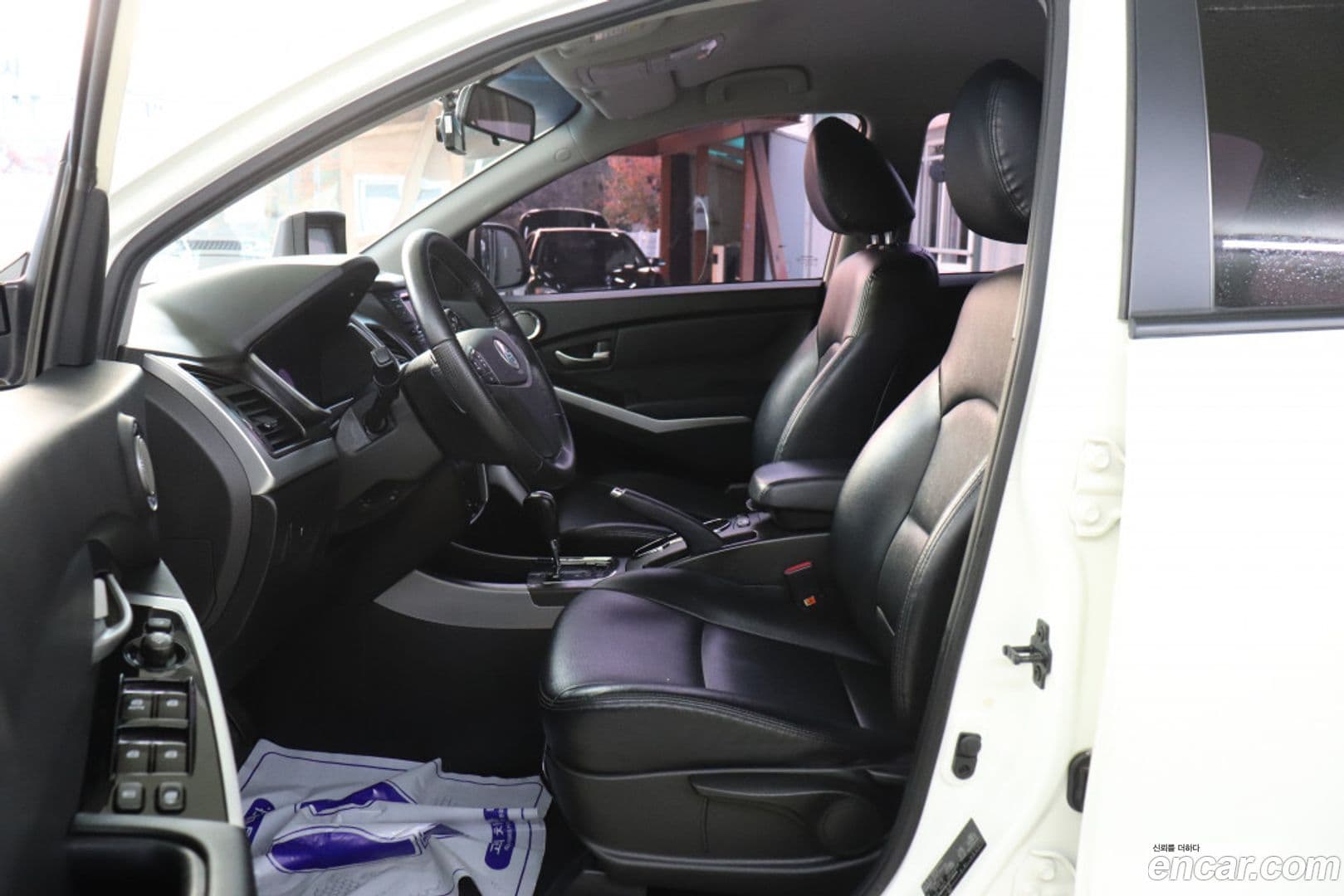 Main__Slider__Photo:KORANDO KG_Mobility_Ssangyong 2013.9-6