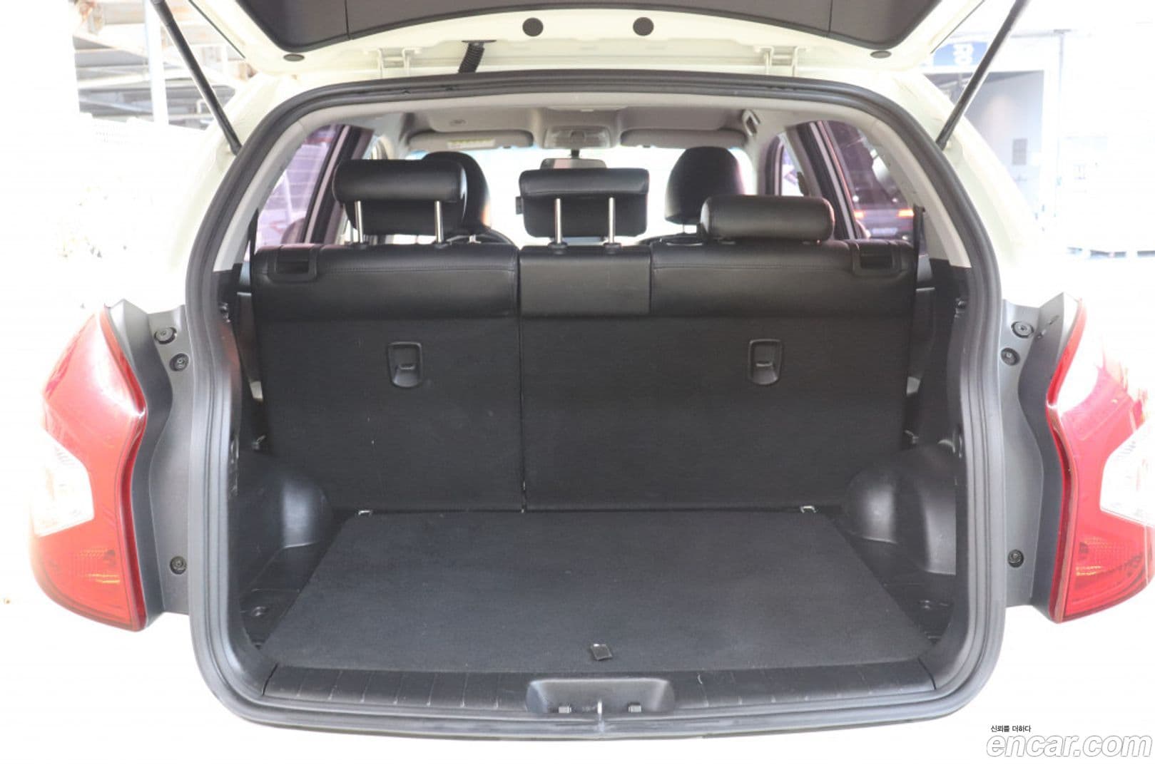 Main__Slider__Photo:KORANDO KG_Mobility_Ssangyong 2013.9-17