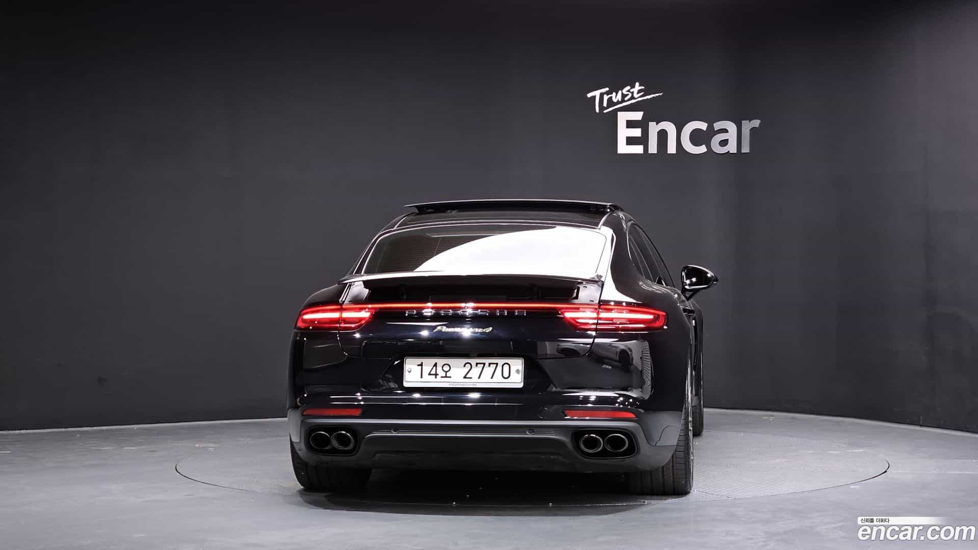 Panamera Porsche 2018.11-OUTER-004