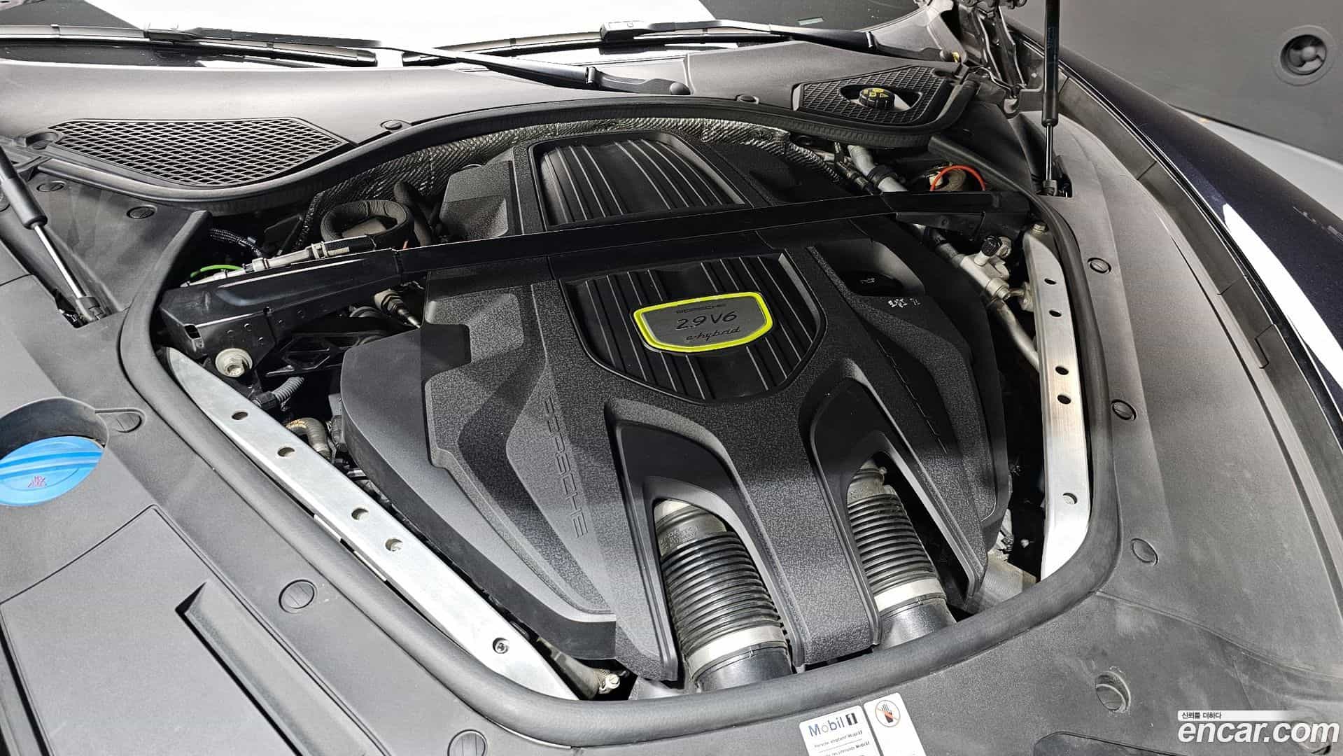 Panamera Porsche 2018.11-INNER-006