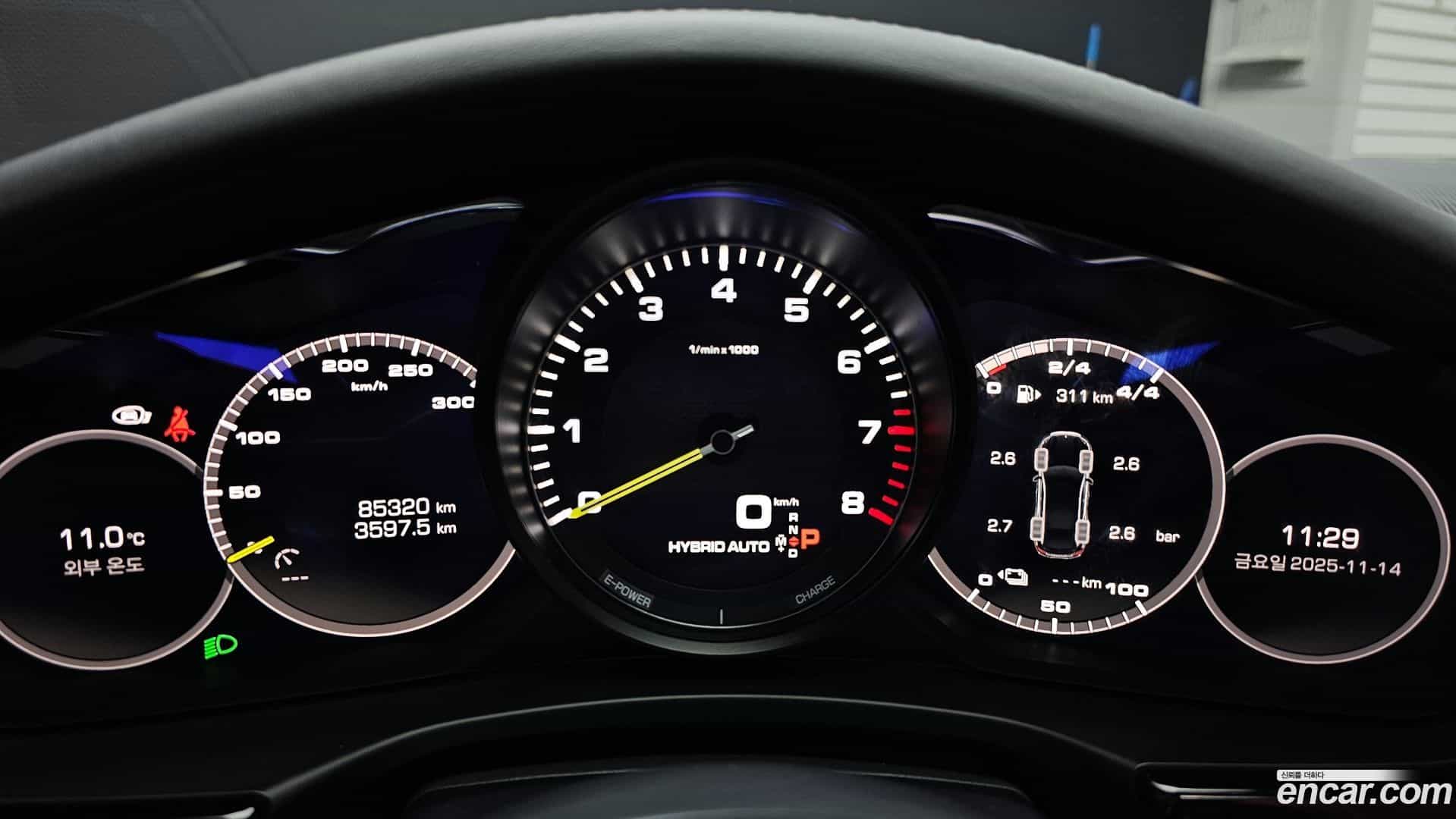 Panamera Porsche 2018.11-INNER-008