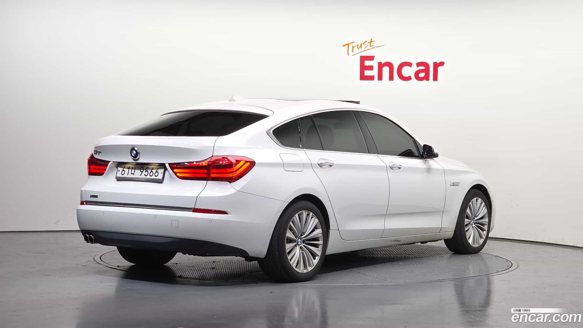 Gran Turismo BMW 2013.10-OUTER-002