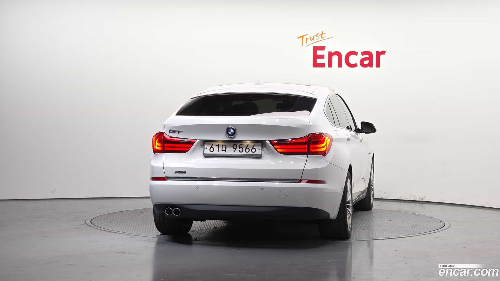 Gran Turismo BMW 2013.10-OUTER-004