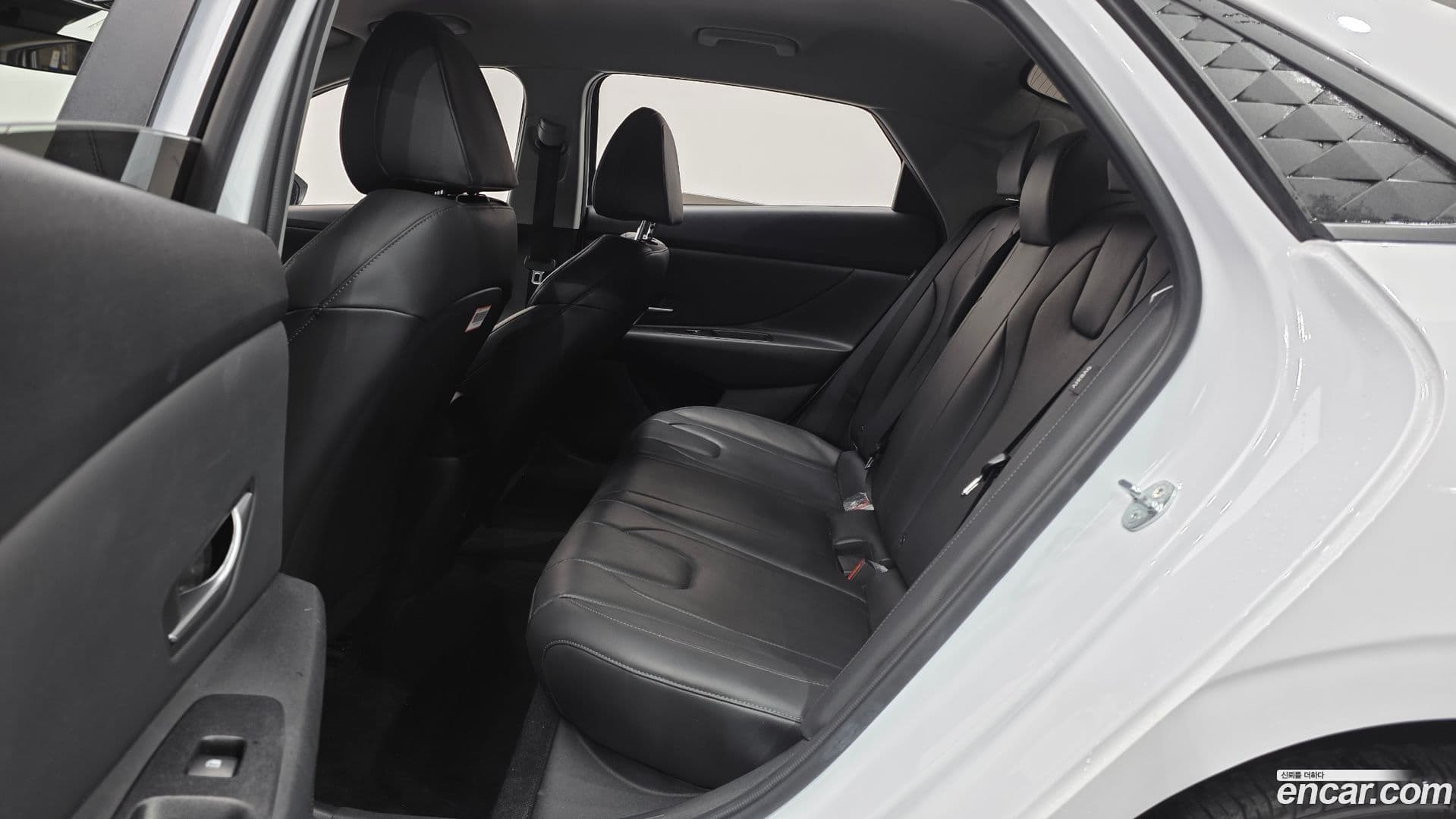 Main__Slider__Photo:AVANTE Hyundai 2024.4-12