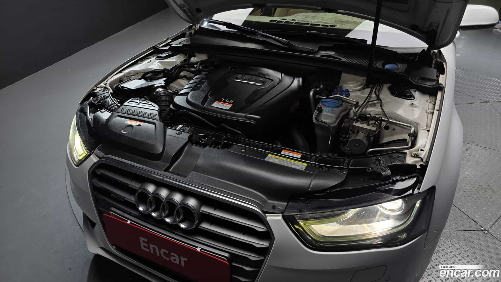 A4 Audi 2015.1-INNER-006